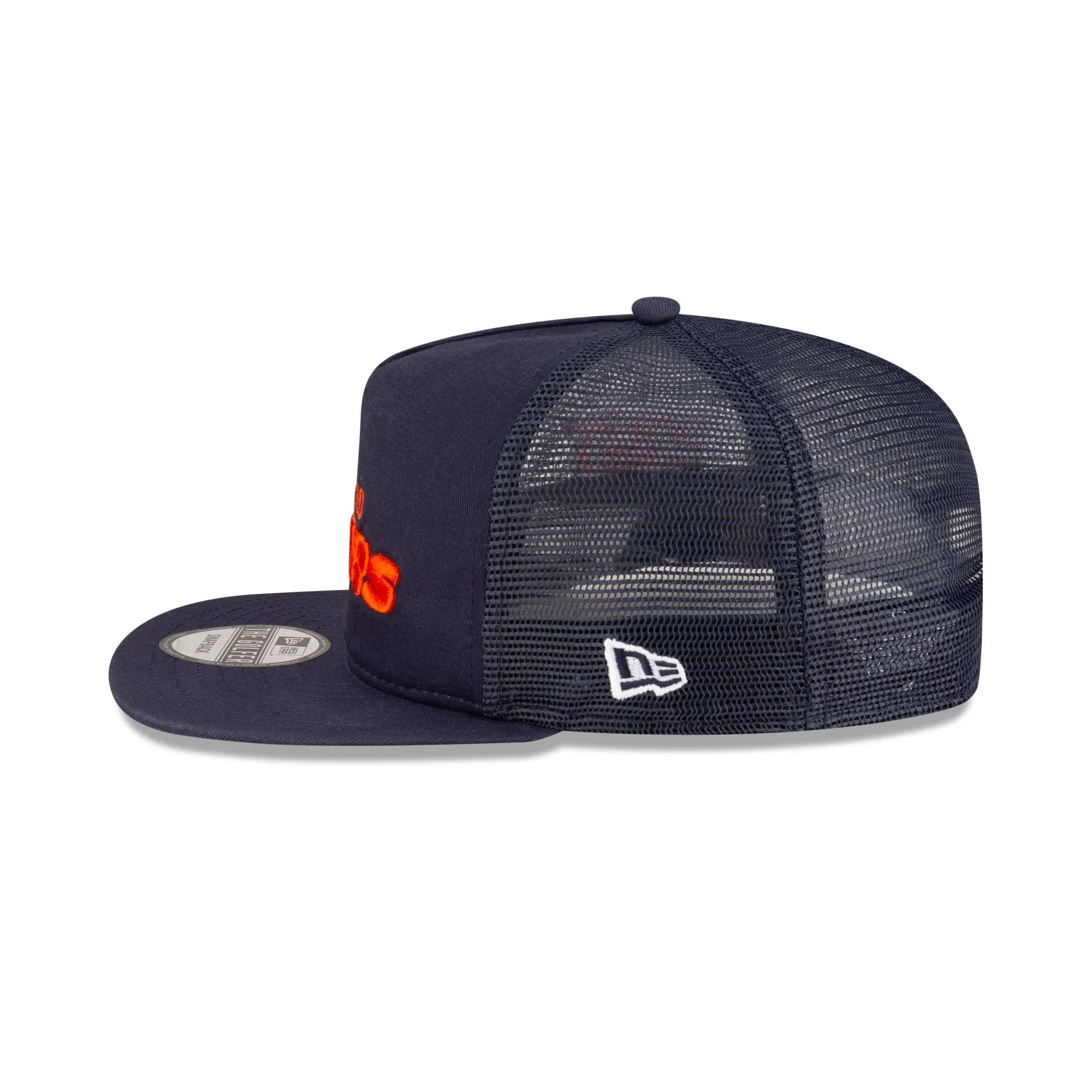 Chicago Bears Washed Script Golfer Snapback sold by New Era product image thumbnail 5