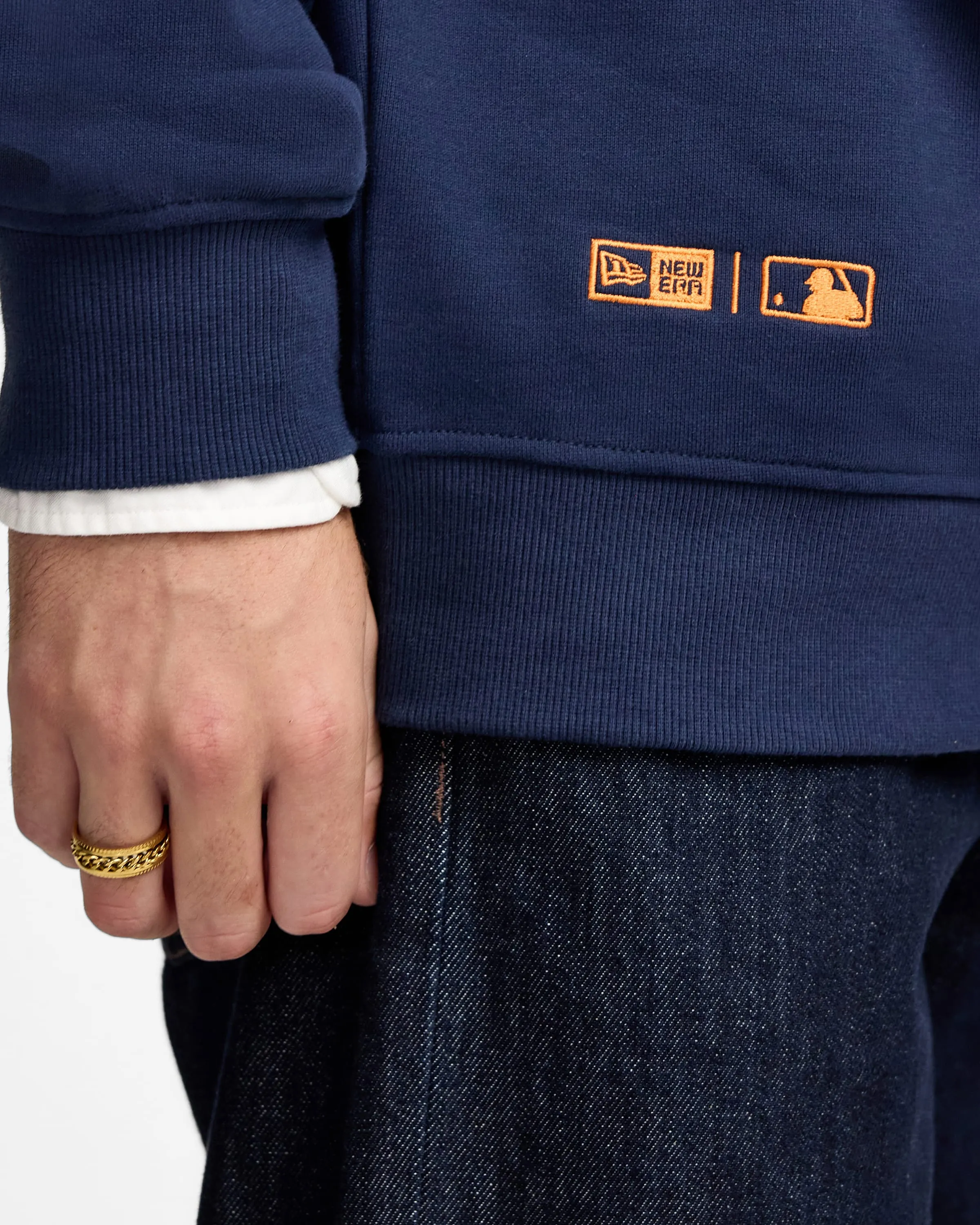 New York Mets Two-Tone Heather Gray Crewneck sold by New Era product image thumbnail 4