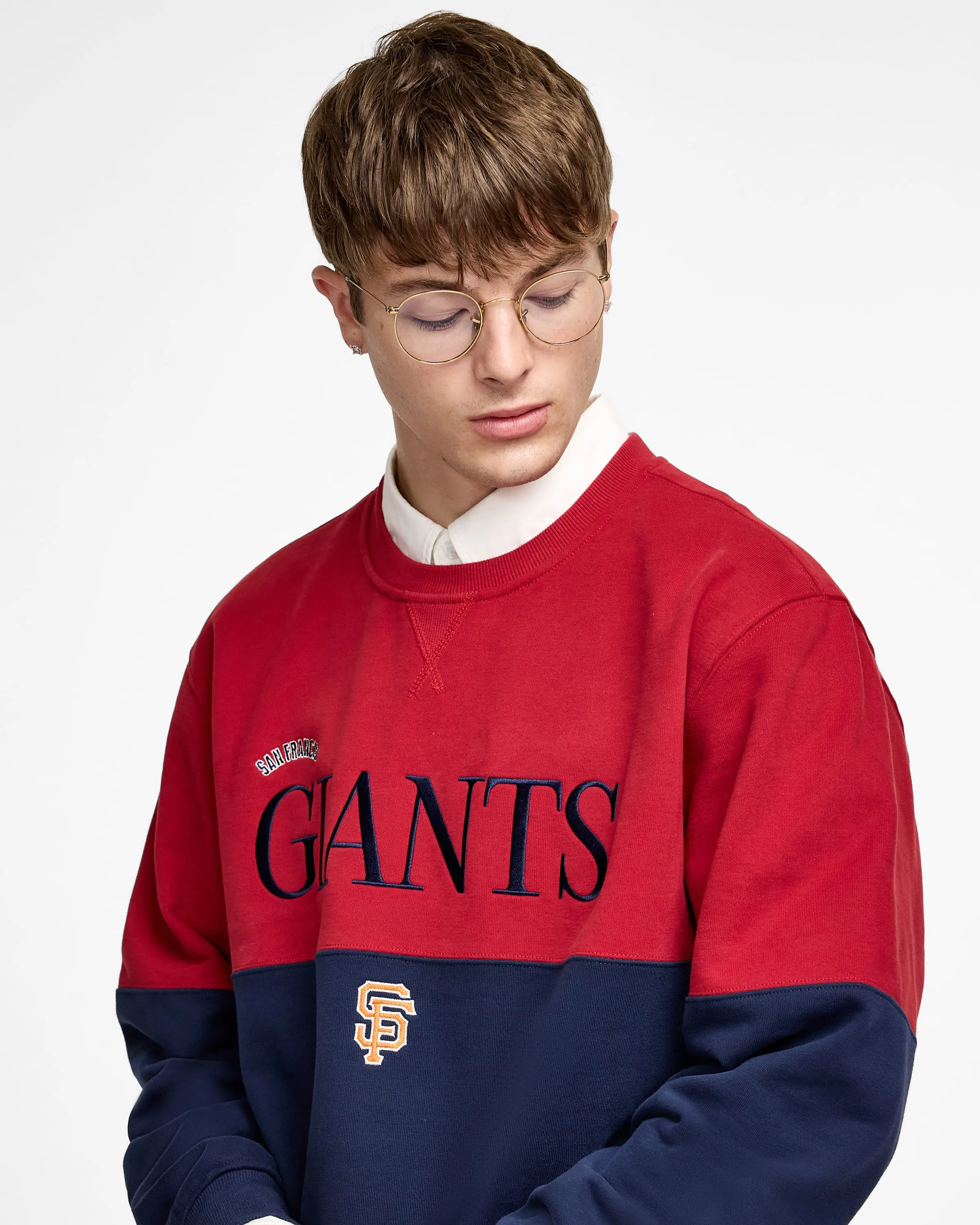 San Francisco Giants Two-Tone Rhythmic Red Crewneck sold by New Era