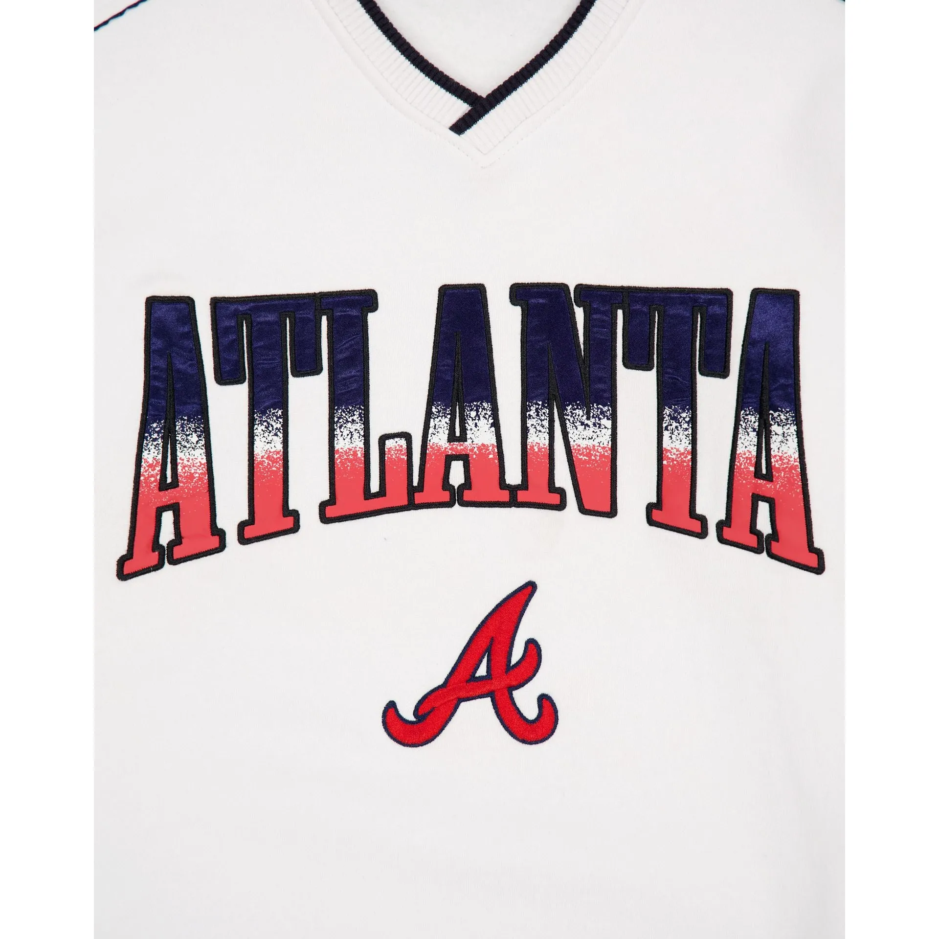 Atlanta Braves Sport Classics White Crewneck sold by New Era product image thumbnail 5