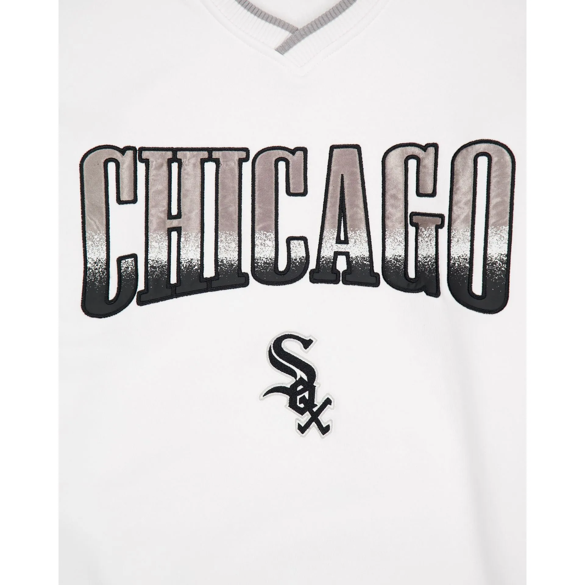 Chicago White Sox Sport Classics White Crewneck sold by New Era product image thumbnail 5
