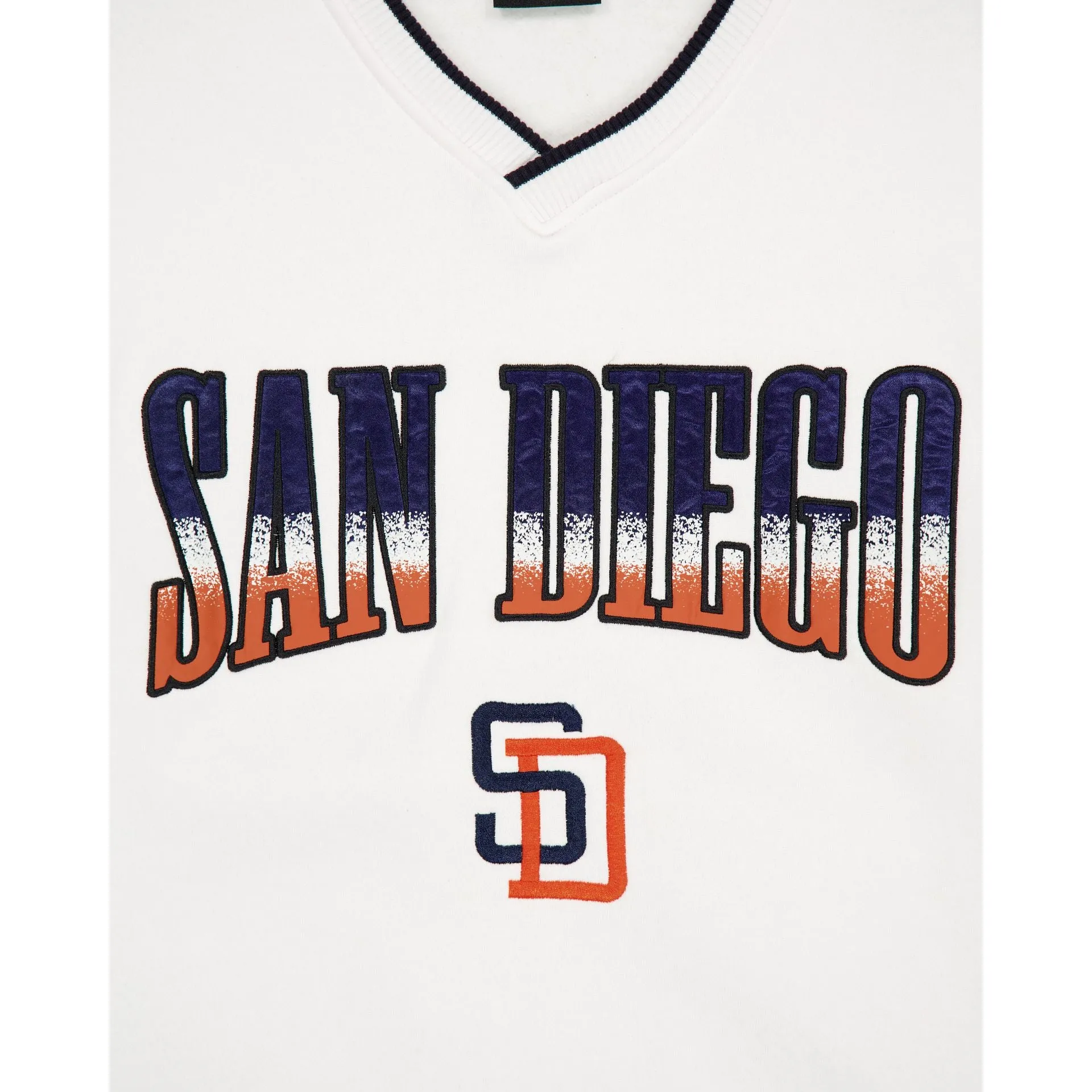 San Diego Padres Sport Classics White Crewneck sold by New Era product image thumbnail 5
