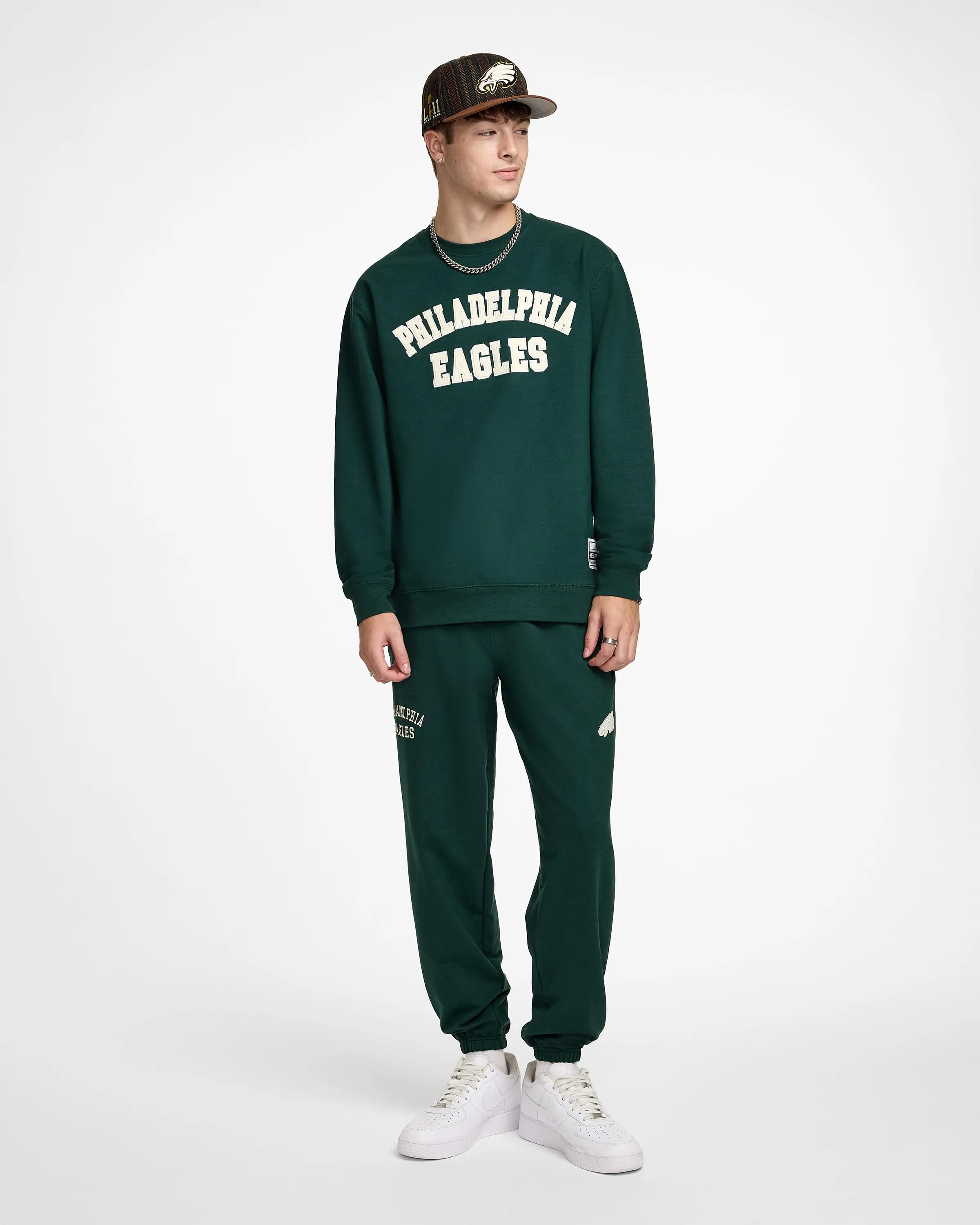 Atlanta Braves Dark Green Logo Select Crewneck sold by New Era product image thumbnail 5