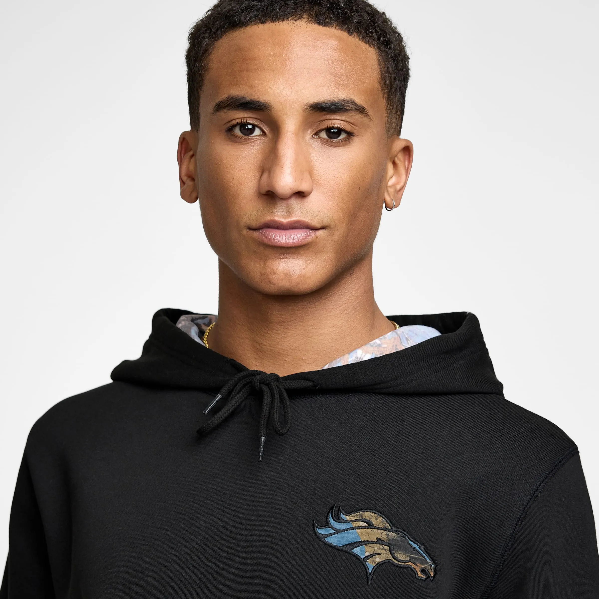 Pittsburgh Steelers Black Realtree Hoodie sold by New Era product image thumbnail 2