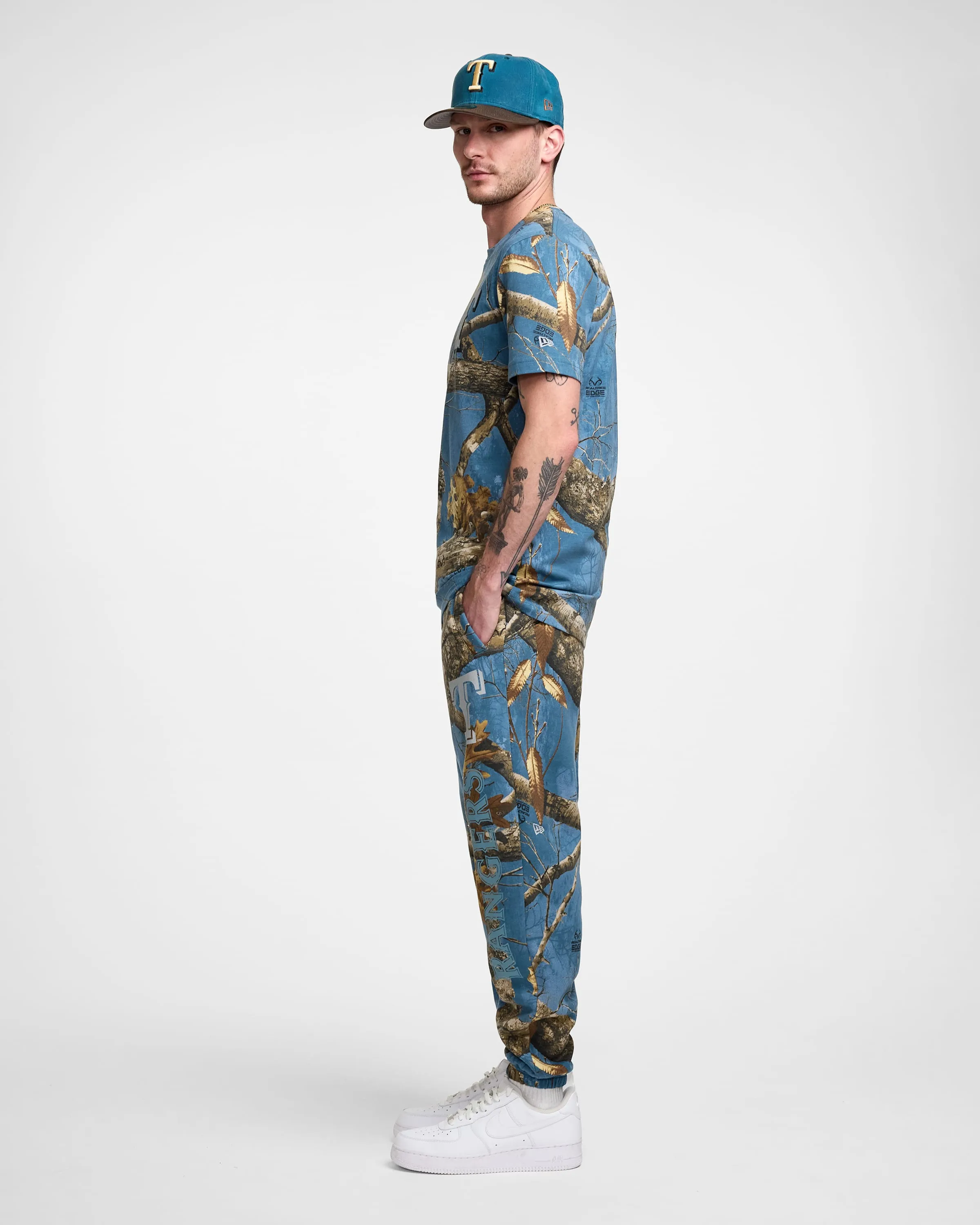 Chicago Cubs Realtree Sweatpants sold by New Era product image thumbnail 4