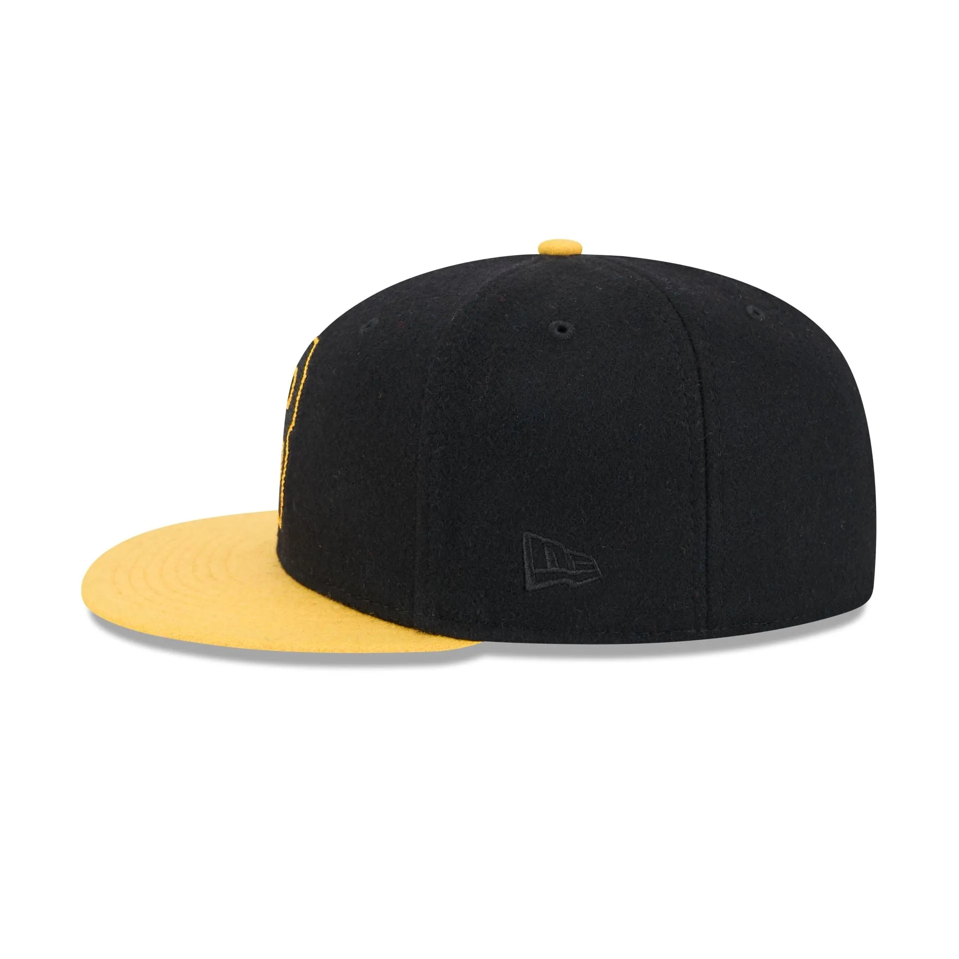 Boston Bruins Vintage 59FIFTY Fitted Hat sold by New Era product image thumbnail 4