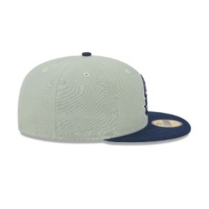 San Antonio Spurs Color Pack Green 59FIFTY Fitted Hat sold by New Era