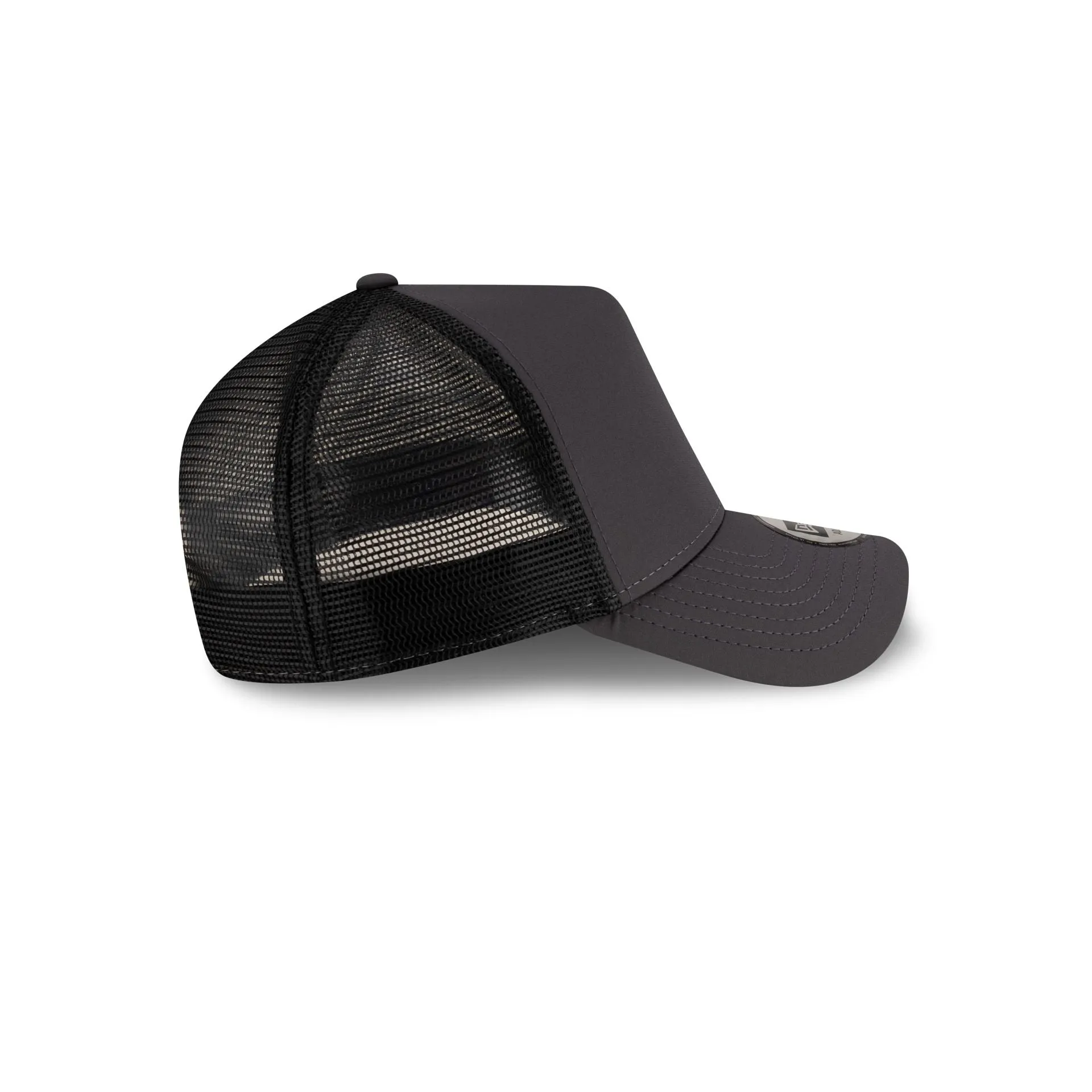 Manchester United FC Bronze Emblem 9FORTY A-Frame Trucker Hat sold by New Era product image thumbnail 5