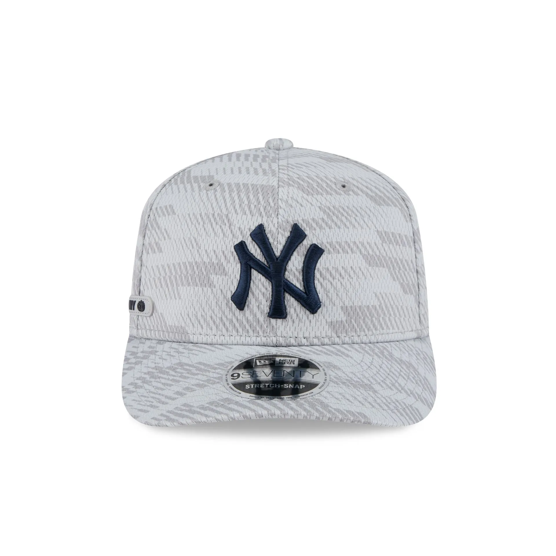 New York Yankees 2025 Clubhouse Gray 9SEVENTY Stretch-Snap Hat sold by New Era product image thumbnail 2