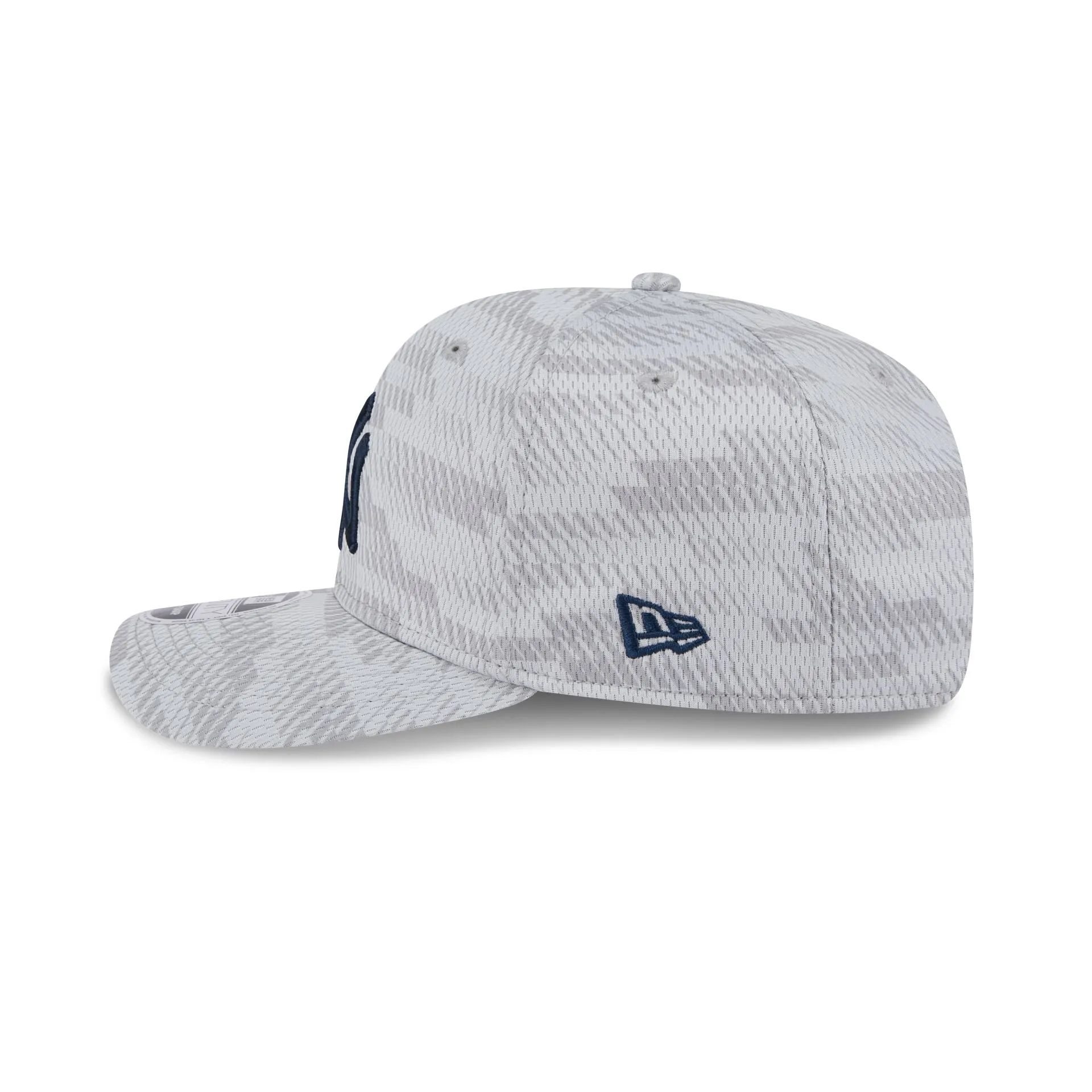 New York Yankees 2025 Clubhouse Gray 9FORTY M-Crown Snapback Hat sold by New Era product image thumbnail 5