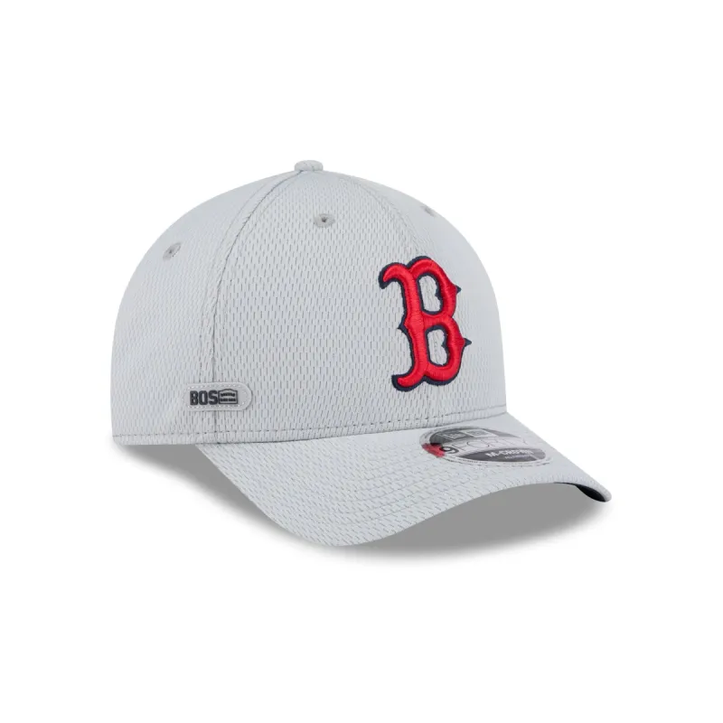 Boston Red Sox 2025 Clubhouse Gray 9FORTY M-Crown Snapback Hat sold by New Era