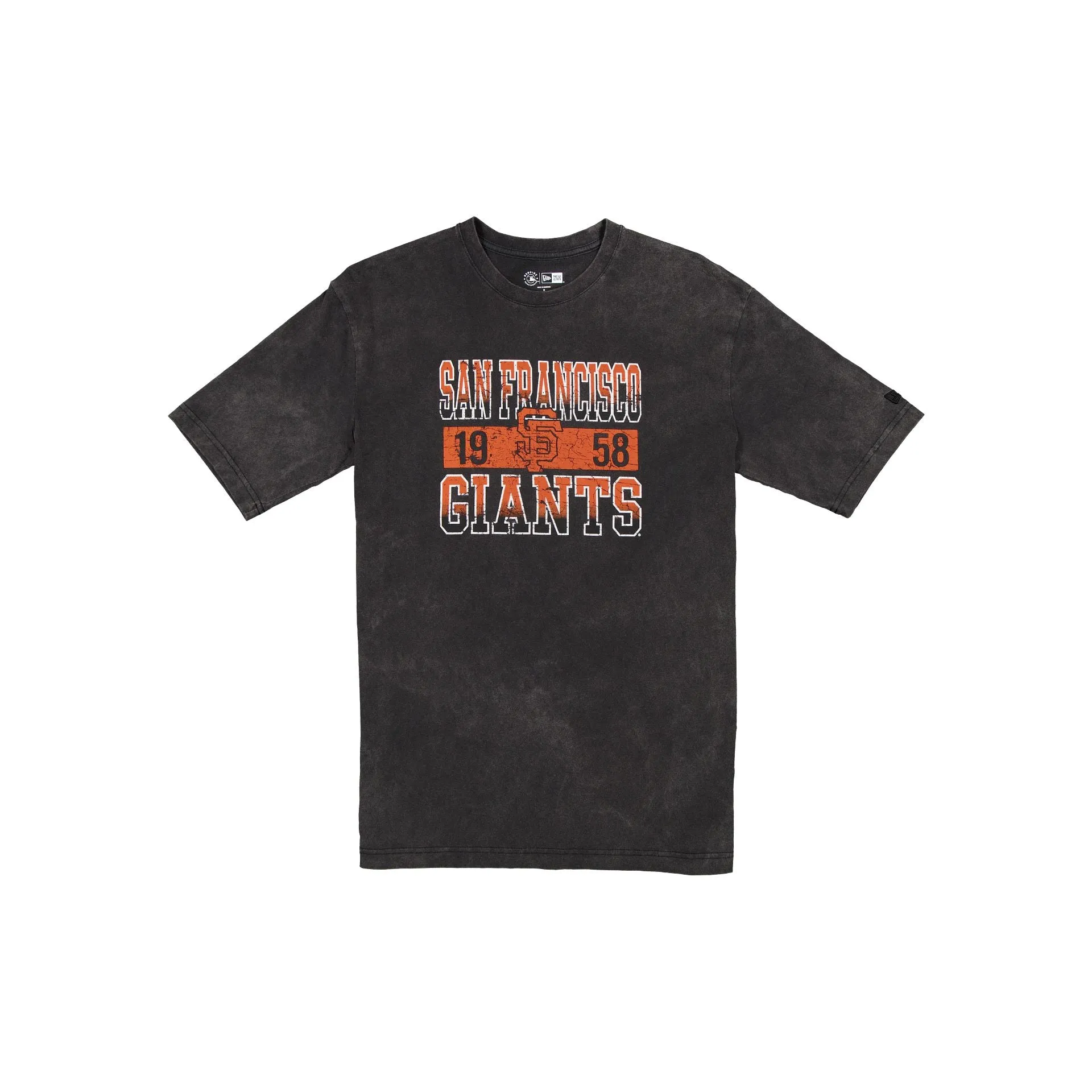 San Francisco Giants Oversized Washed Black T-Shirt sold by New Era