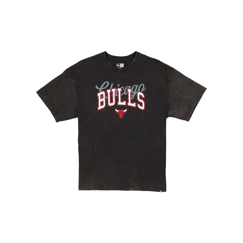 Chicago Bulls Women's Oversized Washed Black T-Shirt sold by New Era