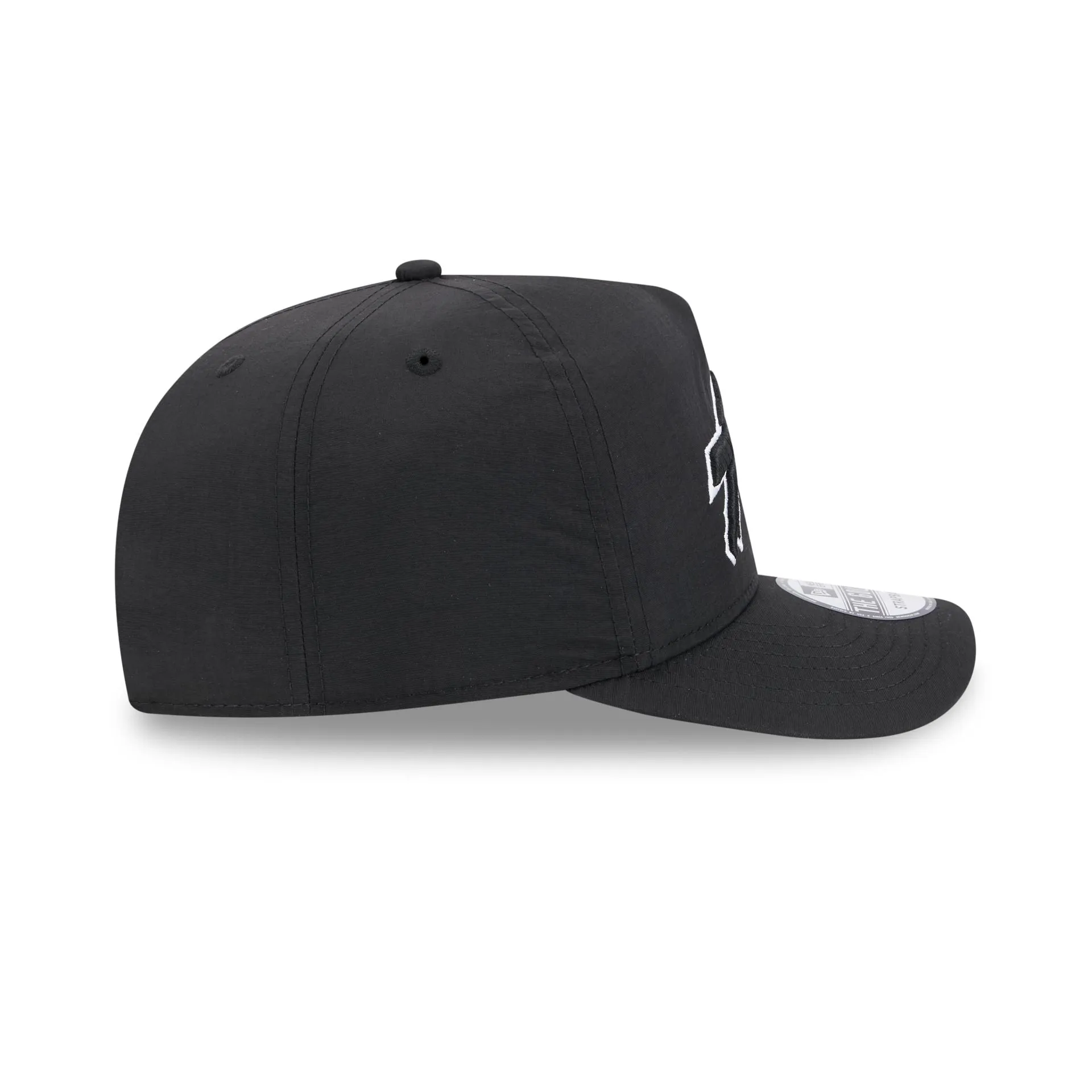 Buffalo Bills Everyday Nylon Black Golfer Hat sold by New Era product image thumbnail 5