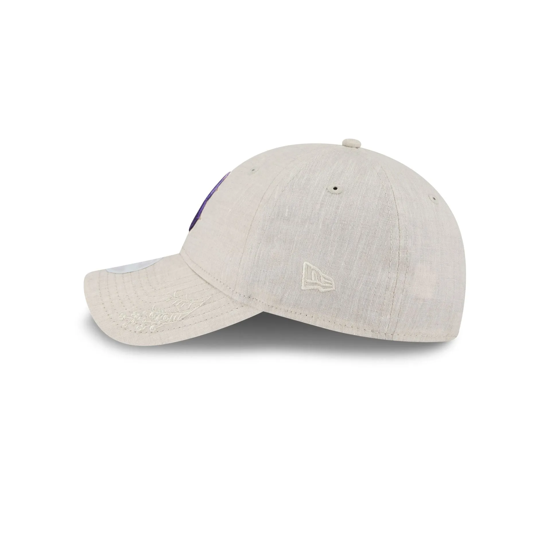 Boston Red Sox Floral Women's 9TWENTY Adjustable Hat sold by New Era product image thumbnail 4