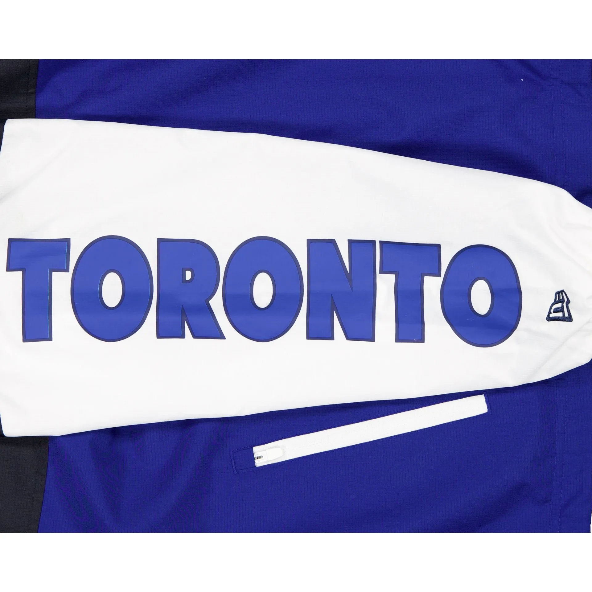 Toronto Blue Jays Leisure Windbreaker sold by New Era product image thumbnail 4