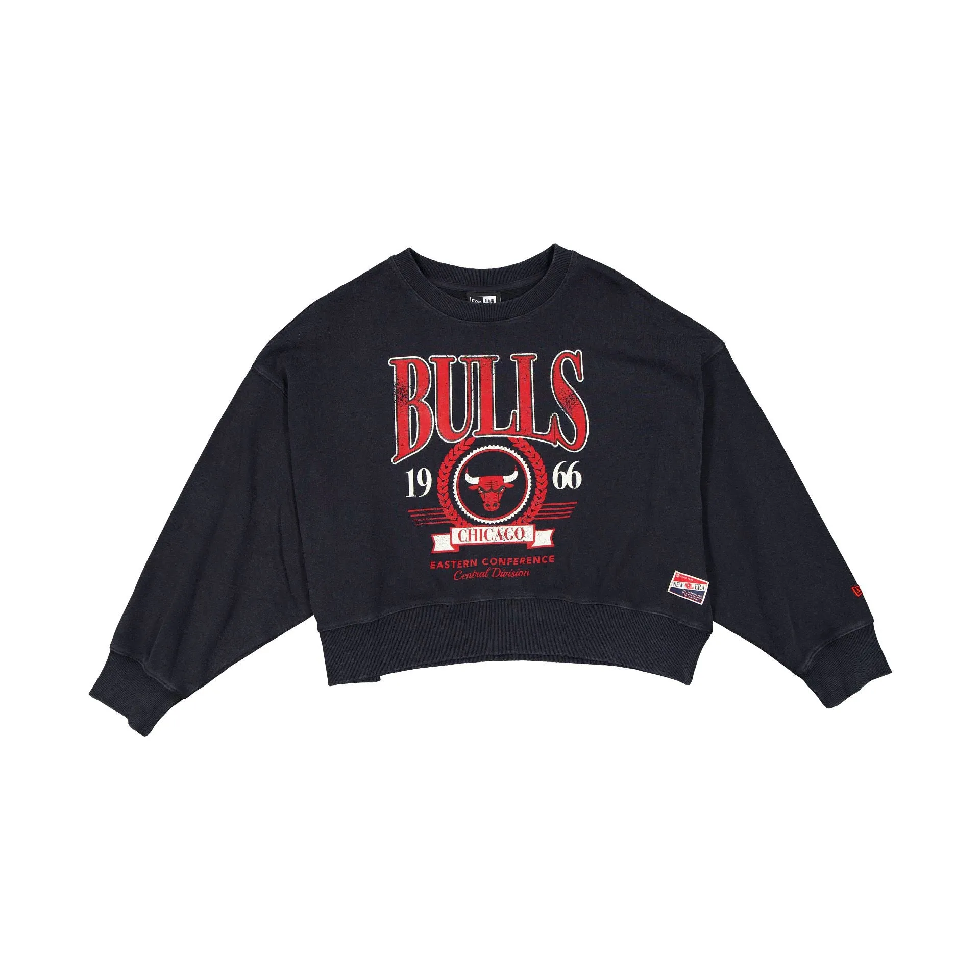 Chicago Bulls Throwback Women's Crewneck sold by New Era