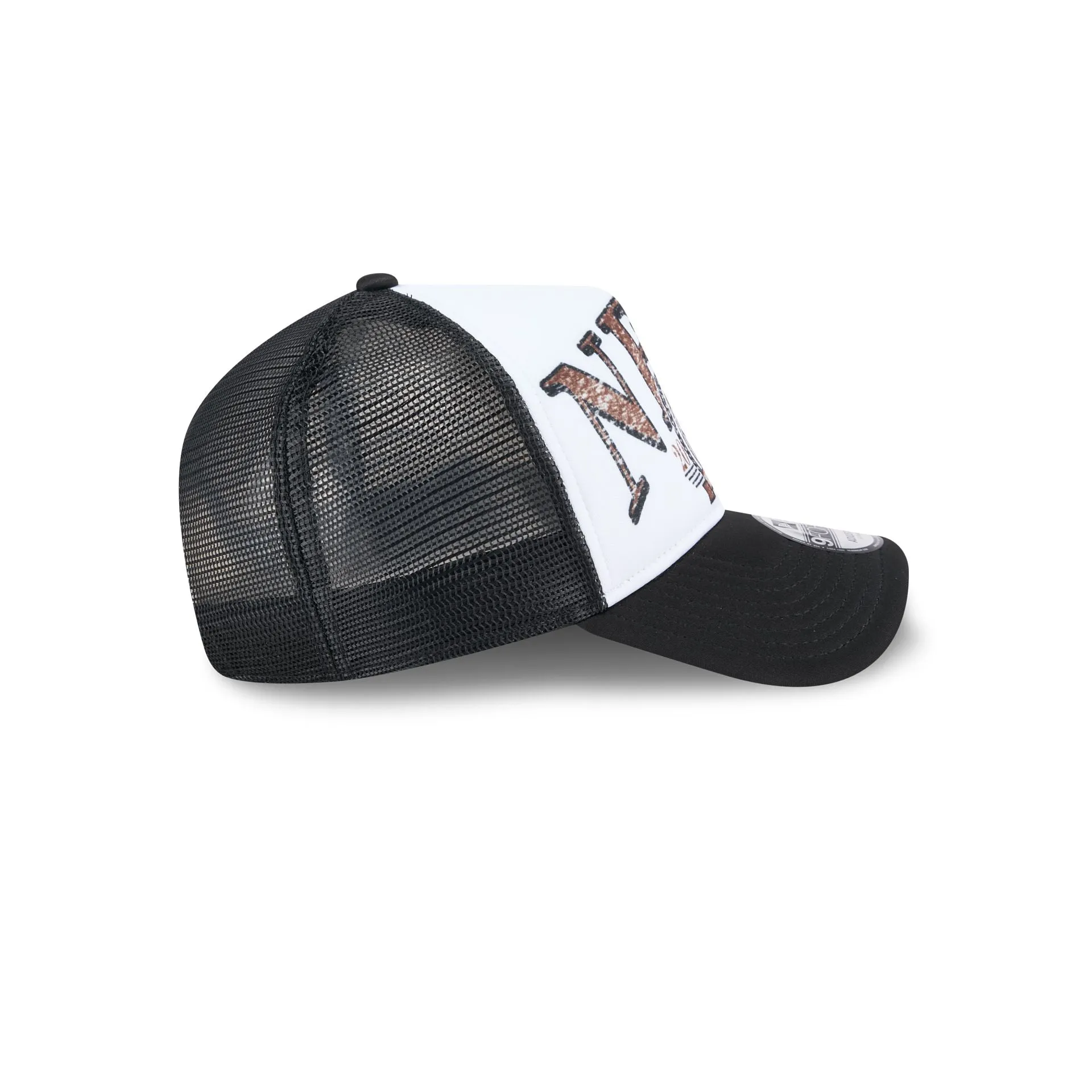 Brooklyn Nets Distressed 9FORTY A-Frame Trucker Hat sold by New Era product image thumbnail 5