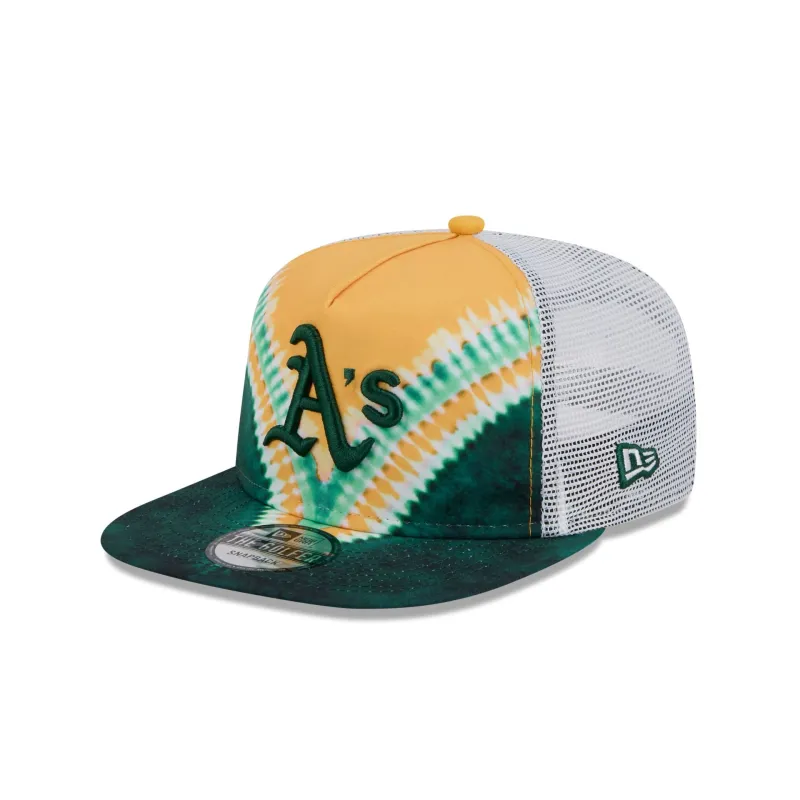 NEW ERA ☆ 'Puff Print' Pre-Curved Golfer Trucker トラッカー New Era Cap Cream Pre-Curved Golfer Hat