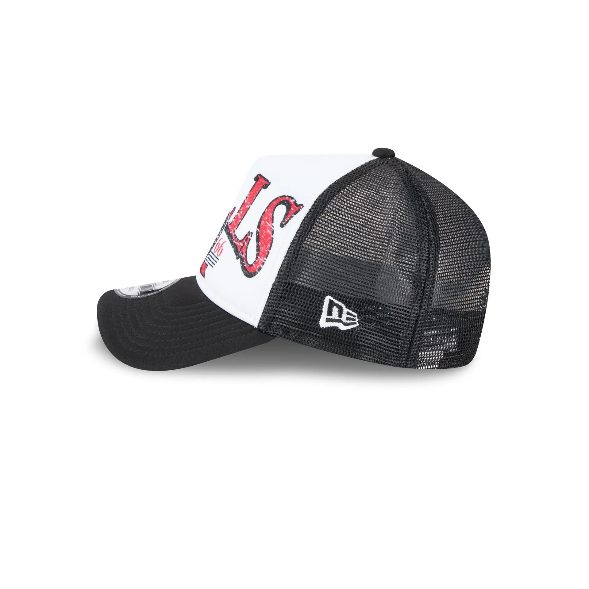 Chicago Bulls Distressed 9FORTY A-Frame Trucker Hat sold by New Era product image thumbnail 4