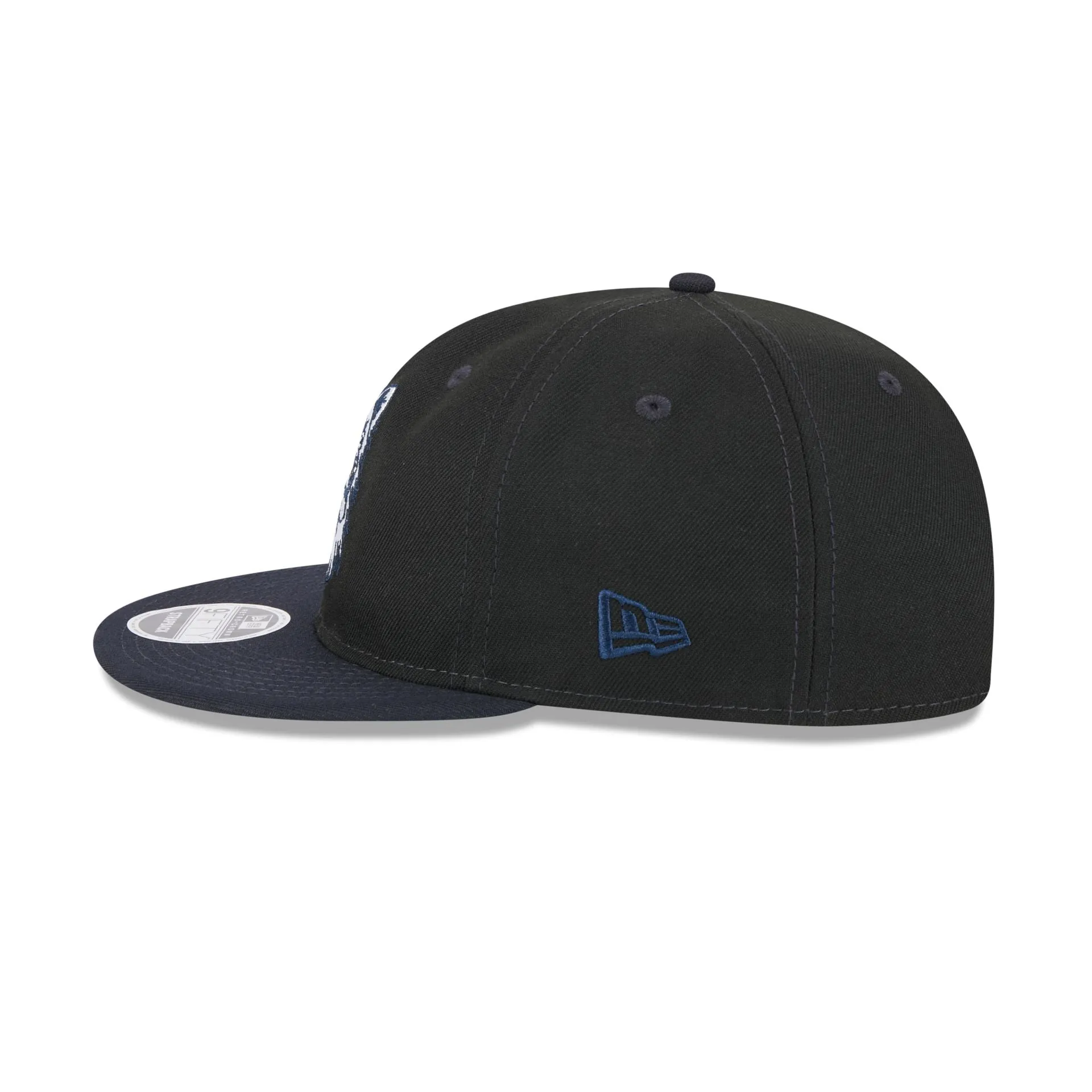 Connecticut Huskies Tournament Side Patch Retro Crown 9FIFTY Strapback Hat sold by New Era product image thumbnail 5