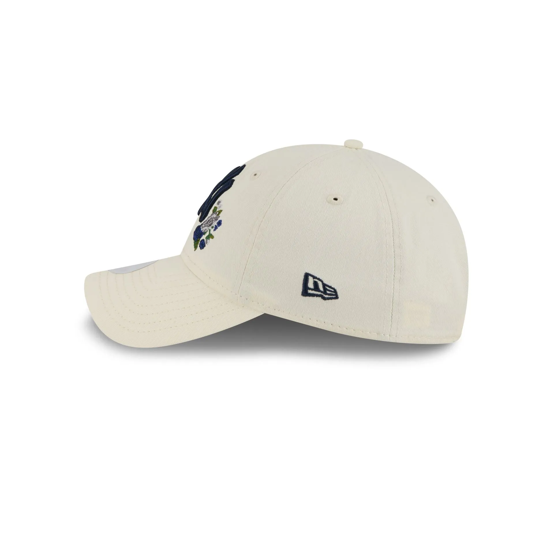 New York Yankees Women's Floral Stitch 9TWENTY Adjustable Hat sold by New Era product image thumbnail 4