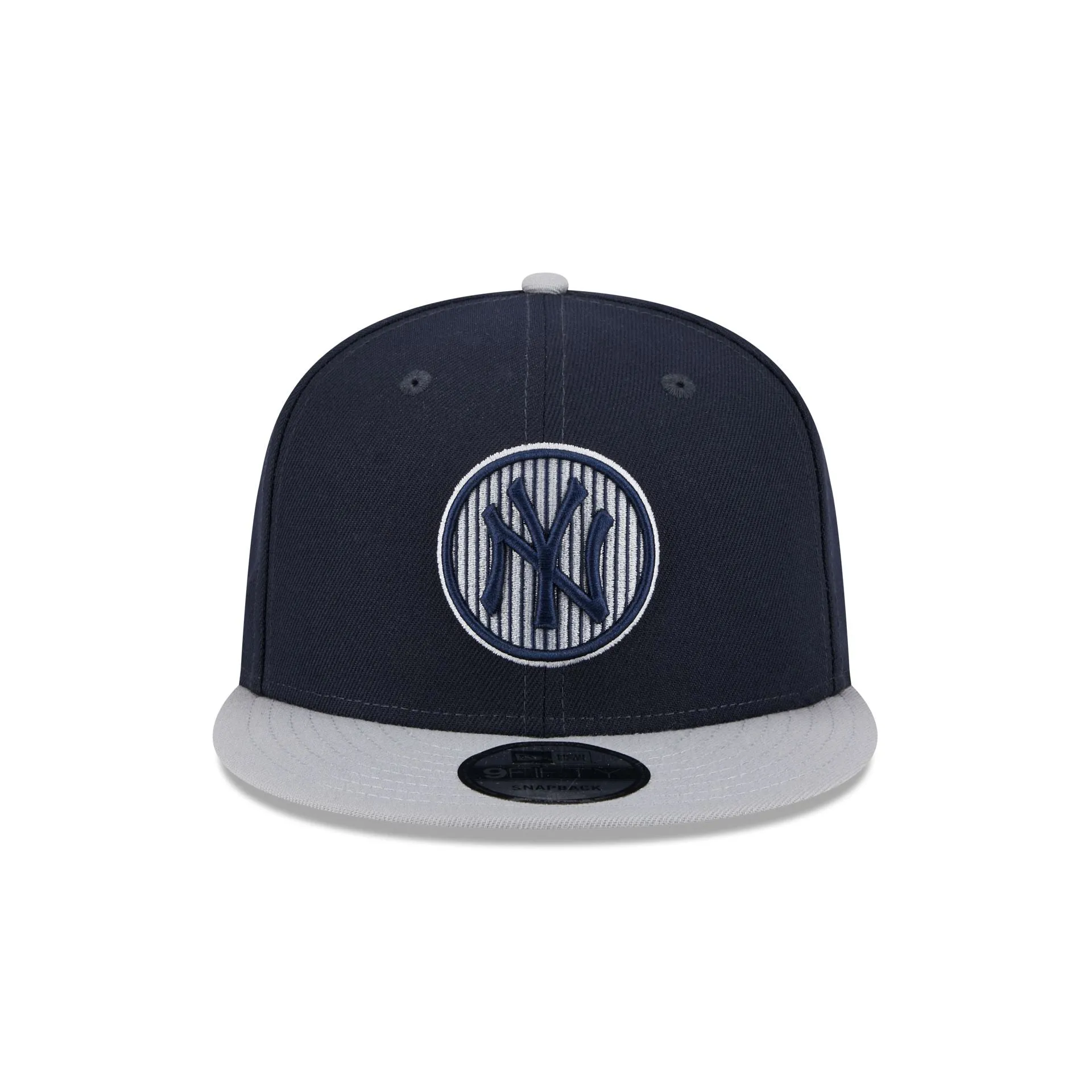 New York Yankees 2025 Batting Practice Gray 9FIFTY Snapback Hat sold by New Era product image thumbnail 2