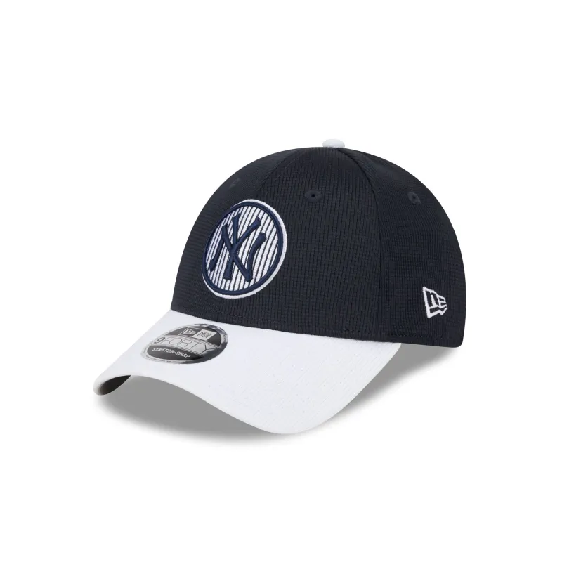 New York Yankees 2025 Batting Practice 9FORTY Stretch-Snap Hat sold by New Era