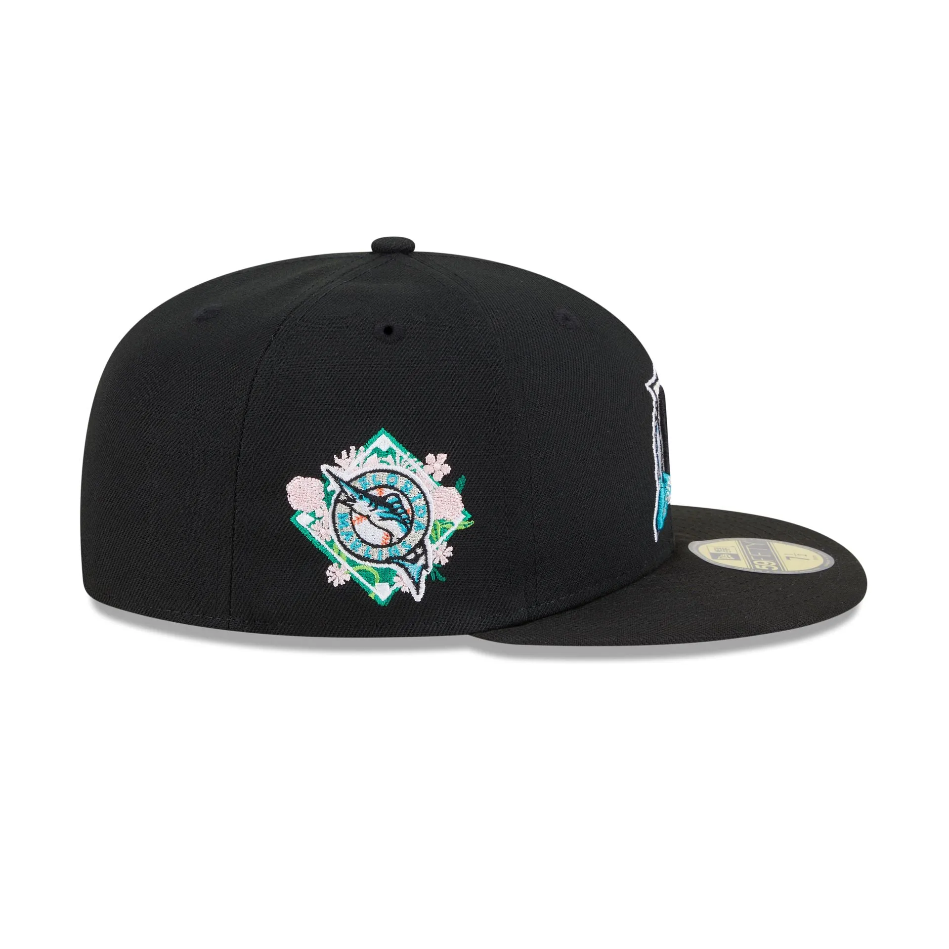Miami Marlins Floral Undervisor 59FIFTY Fitted Hat sold by New Era product image thumbnail 4