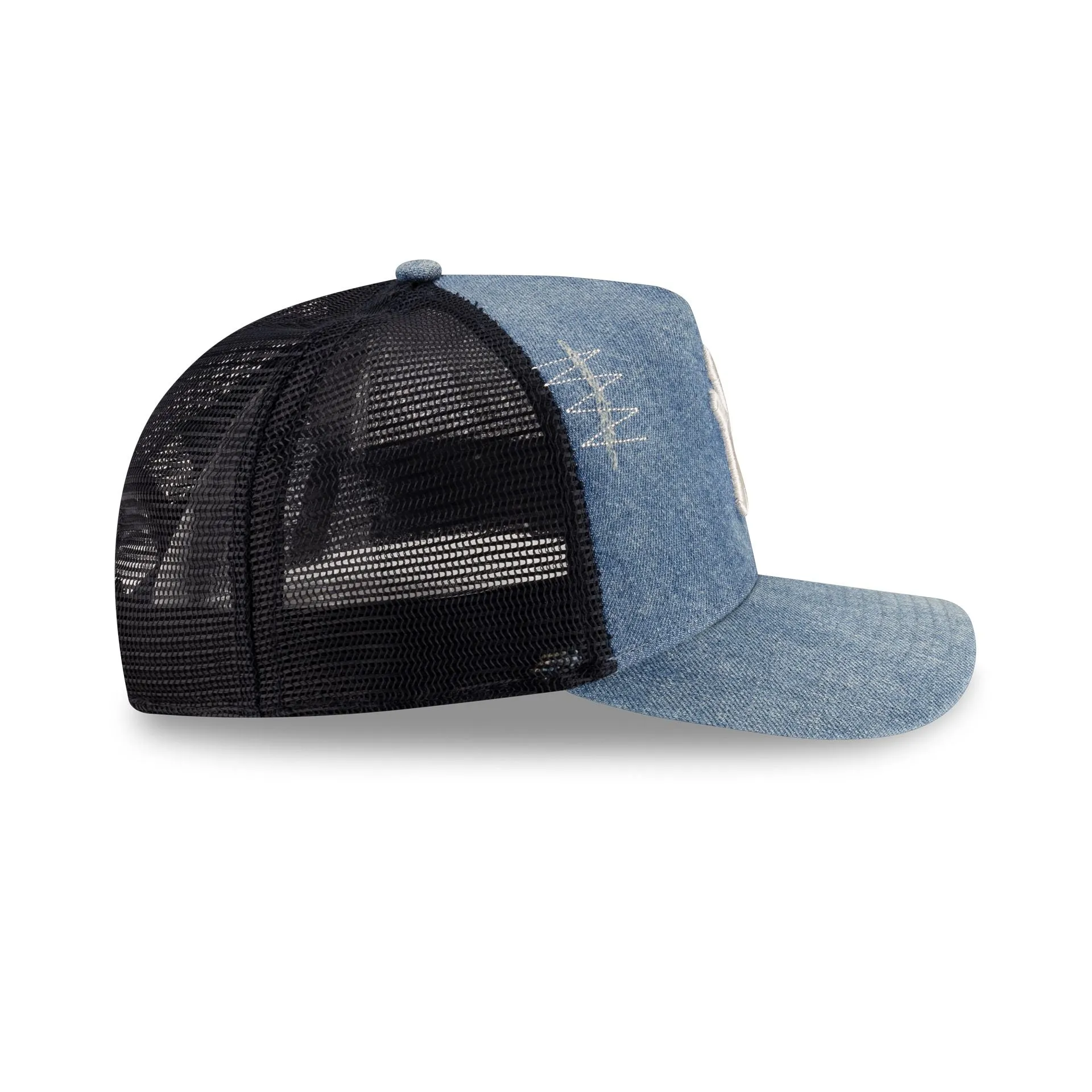 New York Yankees Distressed Light Denim 9FORTY A-Frame Trucker Hat sold by New Era product image thumbnail 5