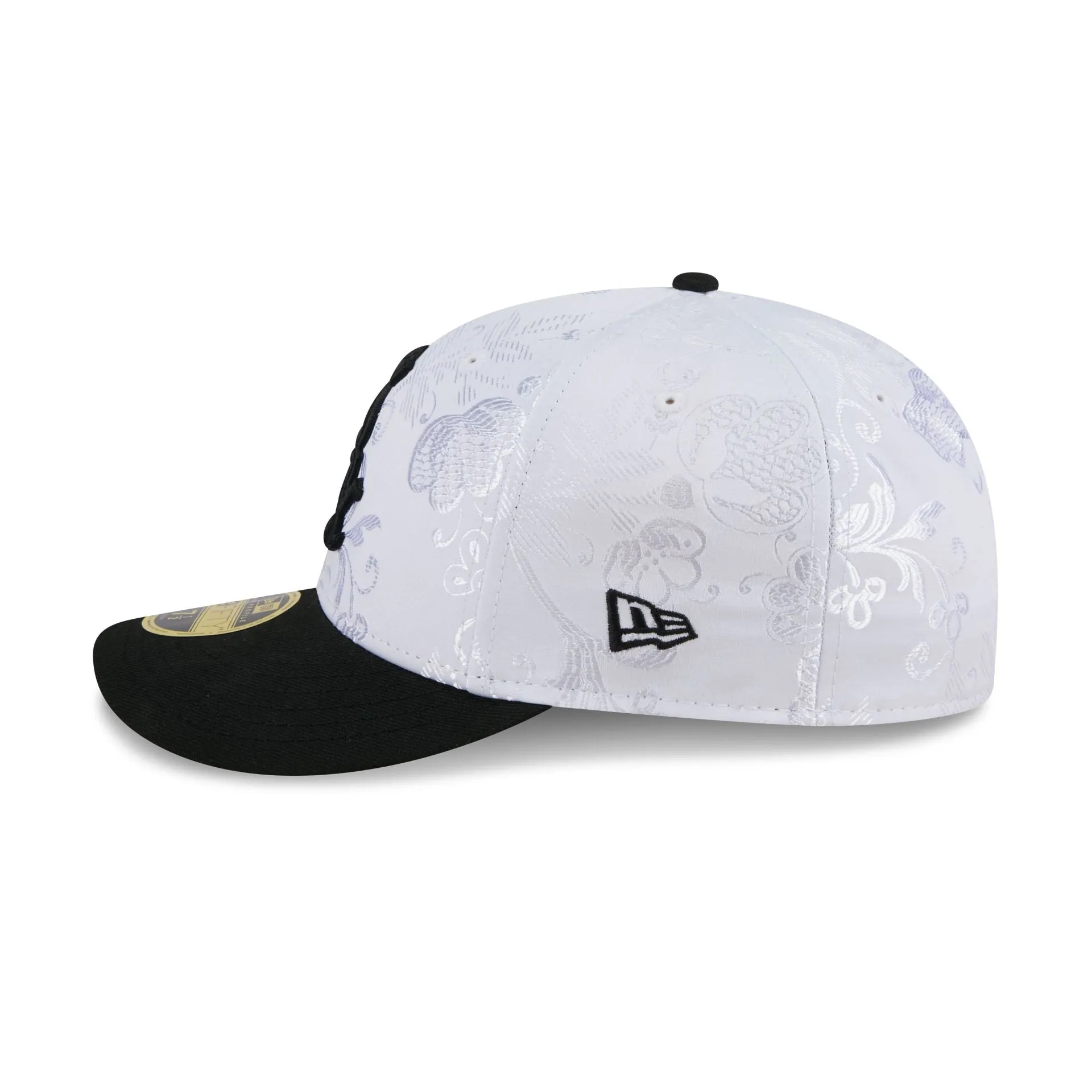 Chicago White Sox Floral Shine Low Profile 59FIFTY Fitted Hat sold by New Era product image thumbnail 4