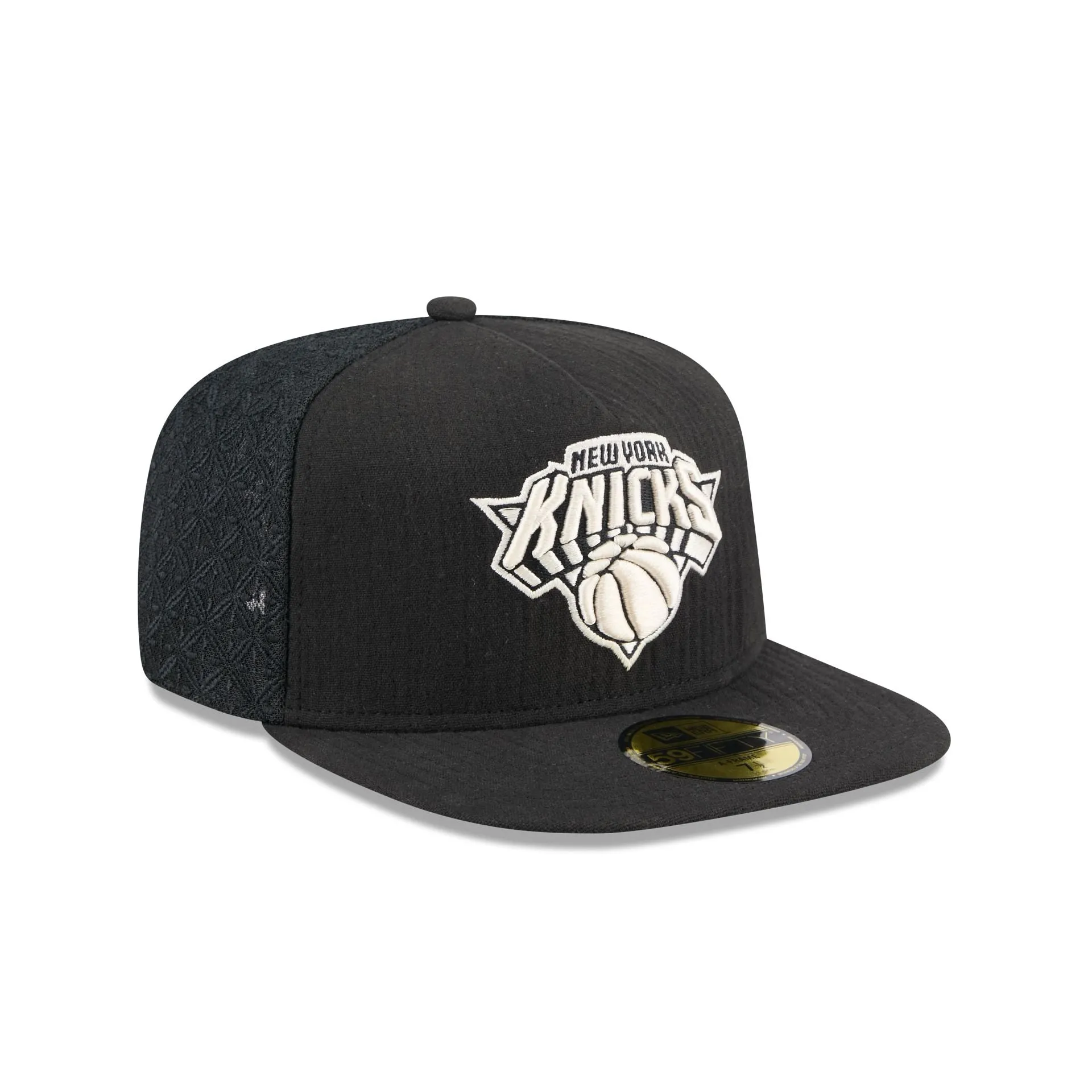 New York Knicks Black Mesh 59FIFTY A-Frame Fitted Hat sold by New Era product image thumbnail 3