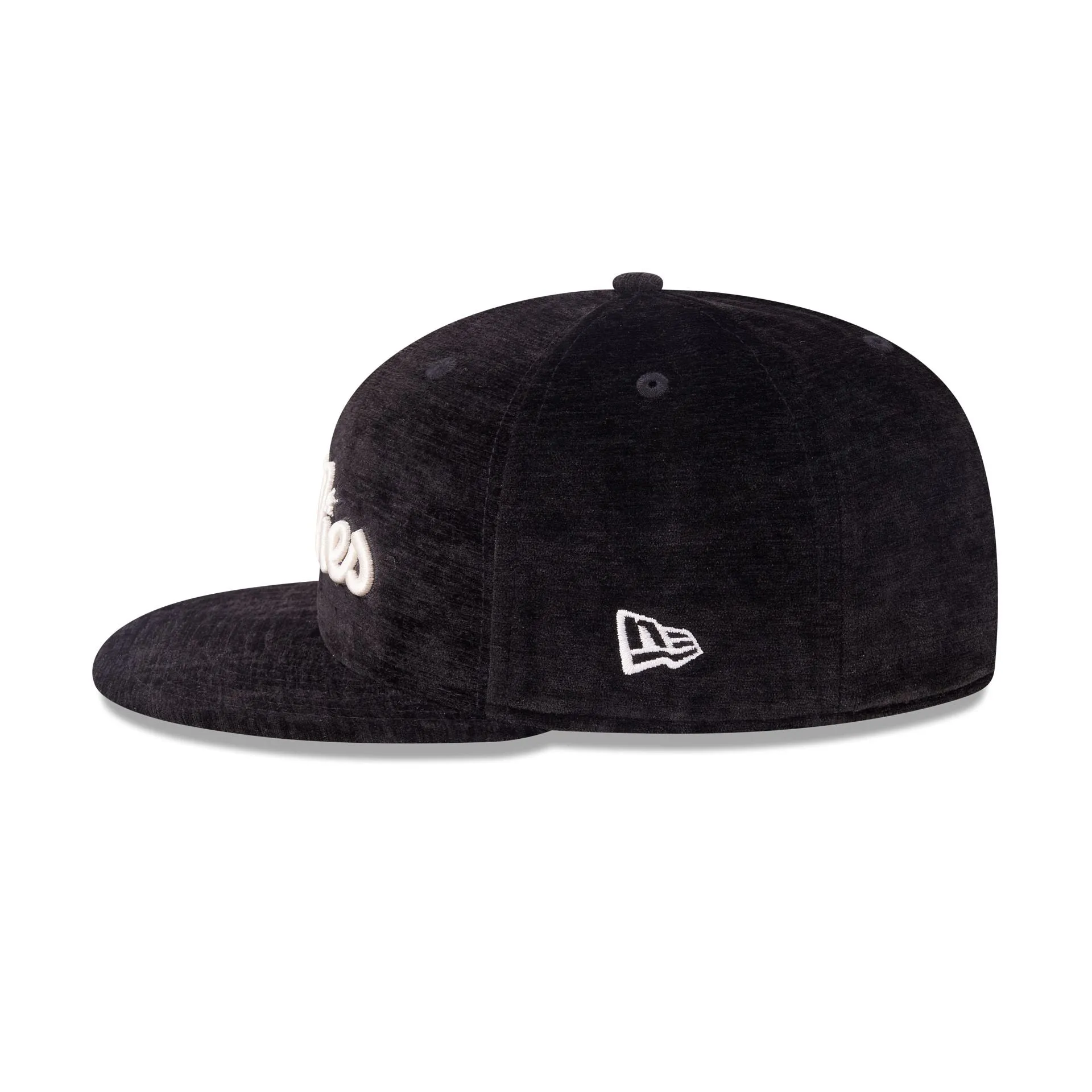 Philadelphia Phillies Black Velvet 59FIFTY Fitted Hat sold by New Era product image thumbnail 4
