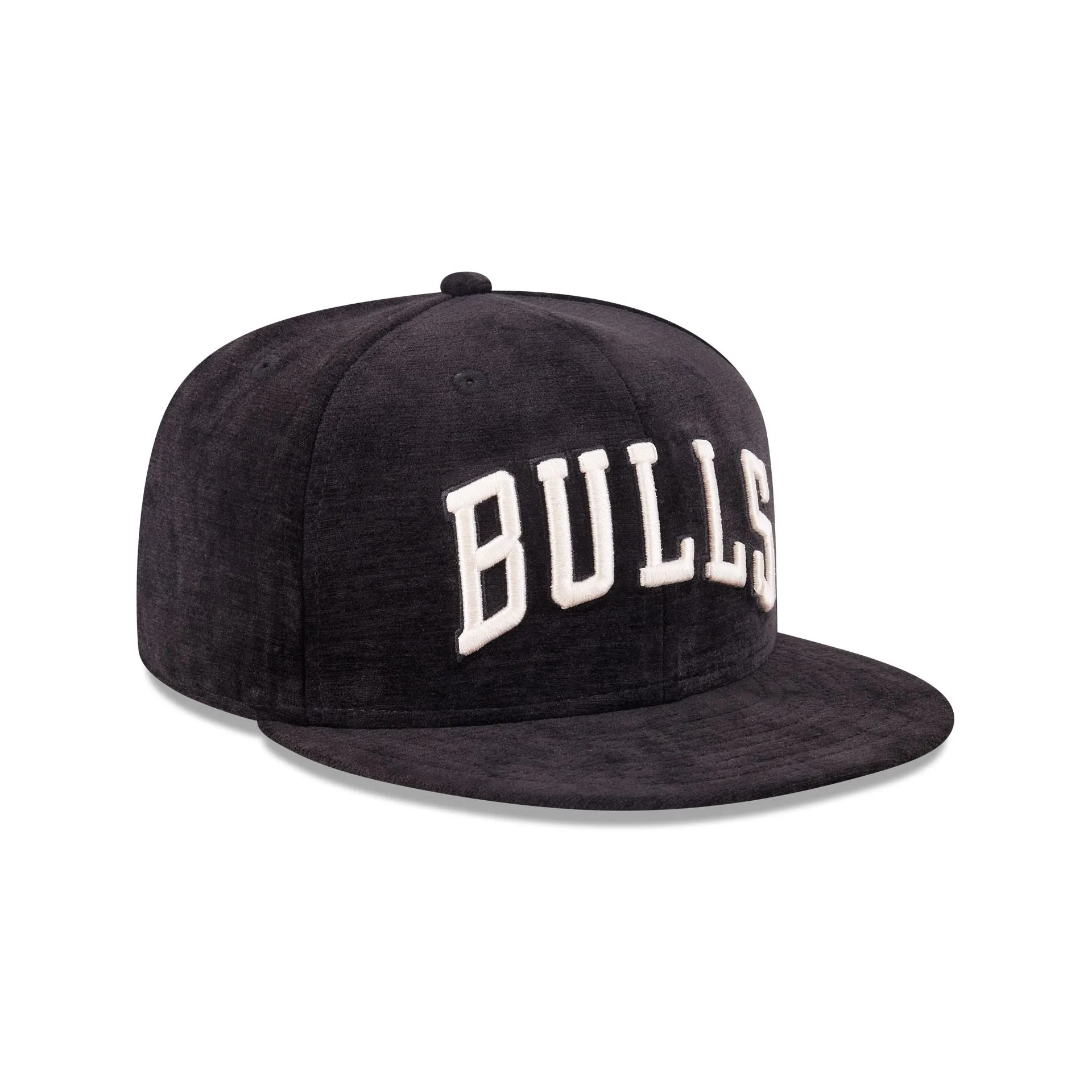 Chicago Bulls Black Velvet 59FIFTY Fitted Hat sold by New Era product image thumbnail 3