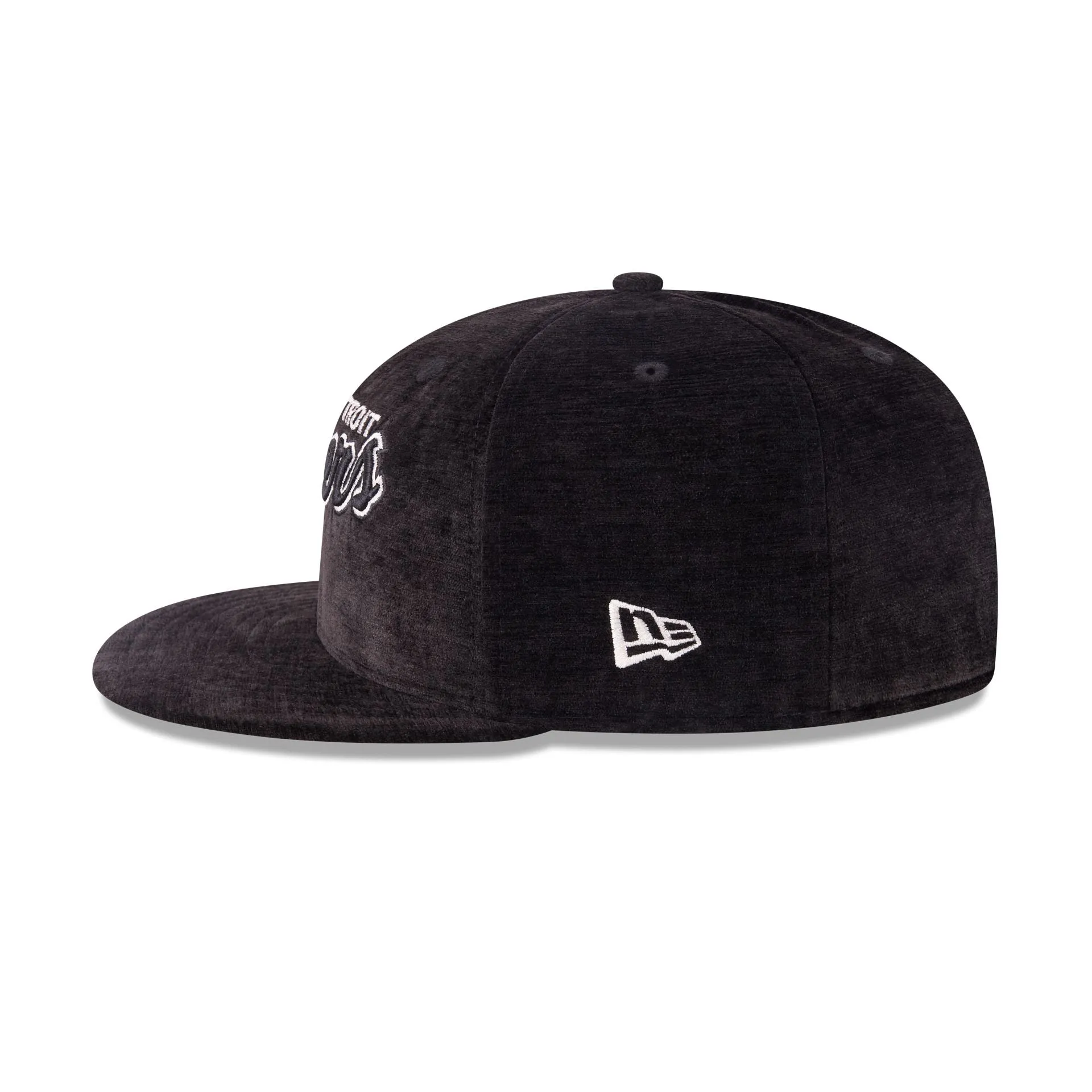 Detroit Tigers Black Velvet 59FIFTY Fitted Hat sold by New Era product image thumbnail 4