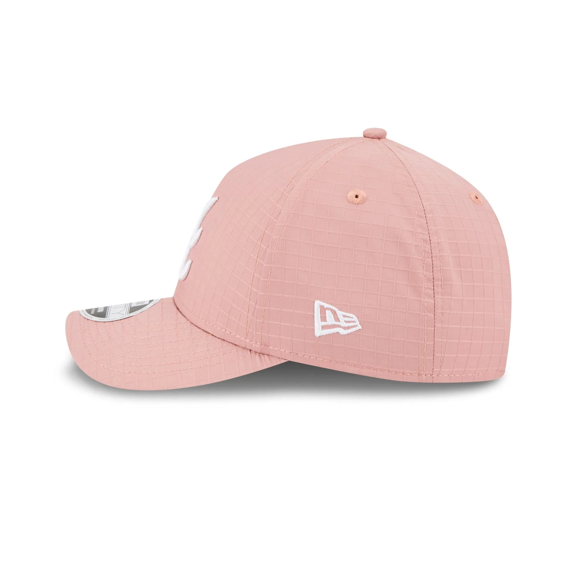 Atlanta Braves Pink Ripstop 9FORTY M-Crown A-Frame Snapback Hat sold by New Era product image thumbnail 4