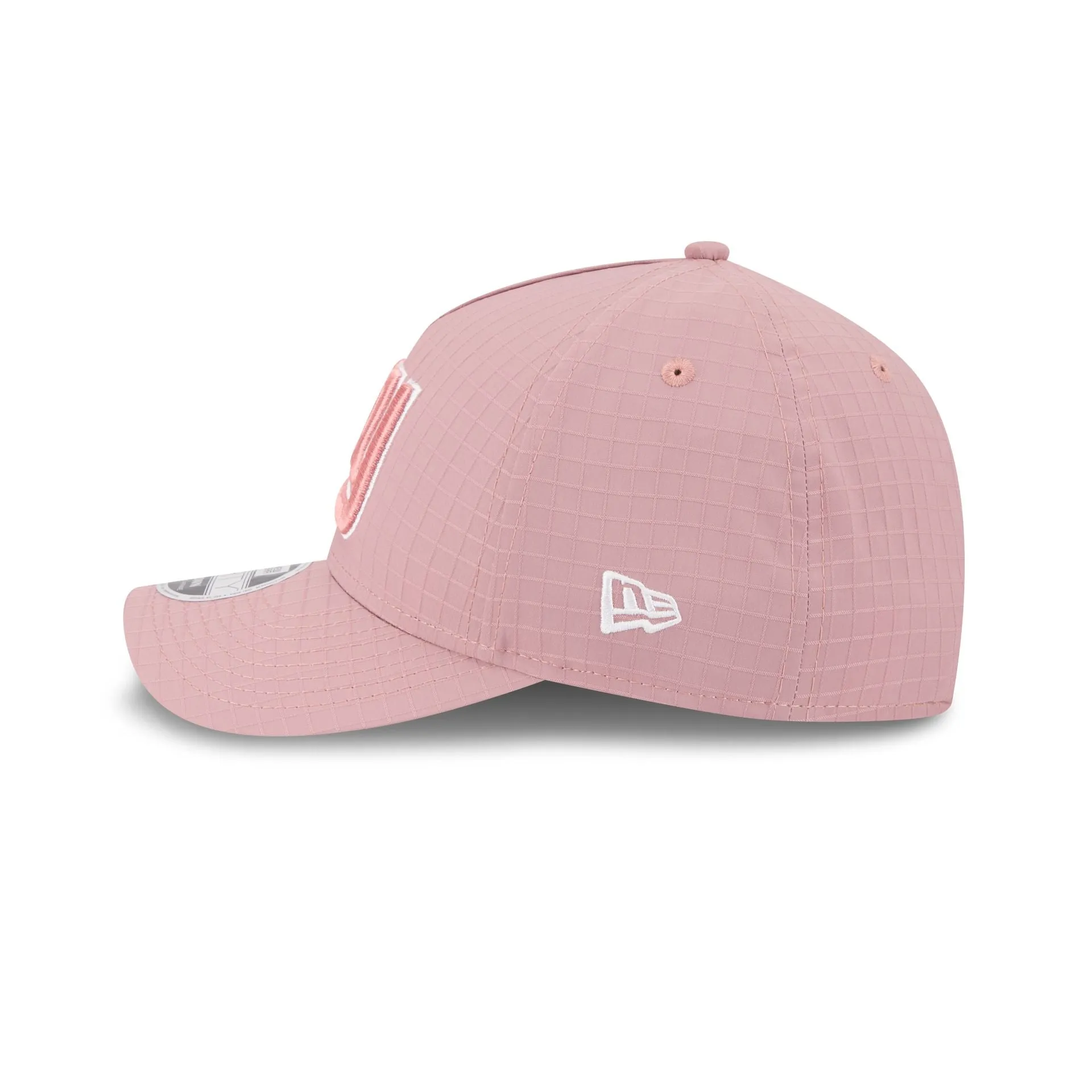 New York Giants Pink Ripstop 9FORTY M-Crown A-Frame Snapback Hat sold by New Era product image thumbnail 4