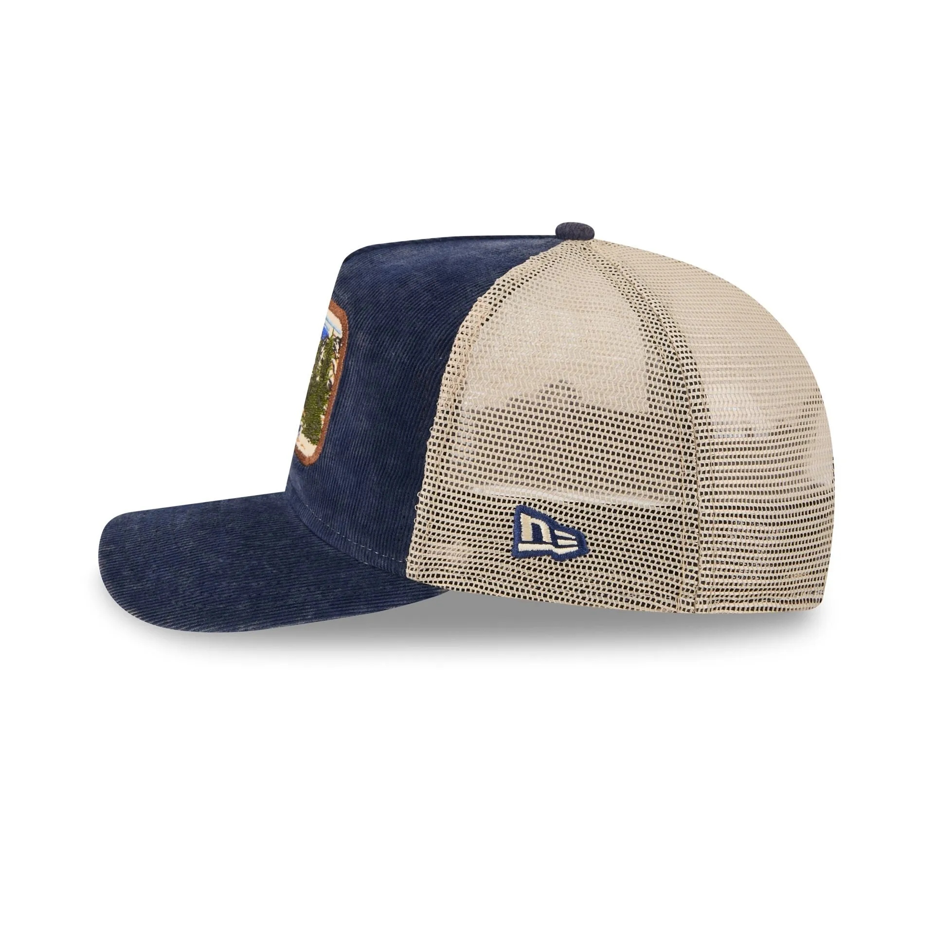 Toronto Maple Leafs Vintage Landscape 9FIFTY A-Frame Trucker Hat sold by New Era product image thumbnail 5