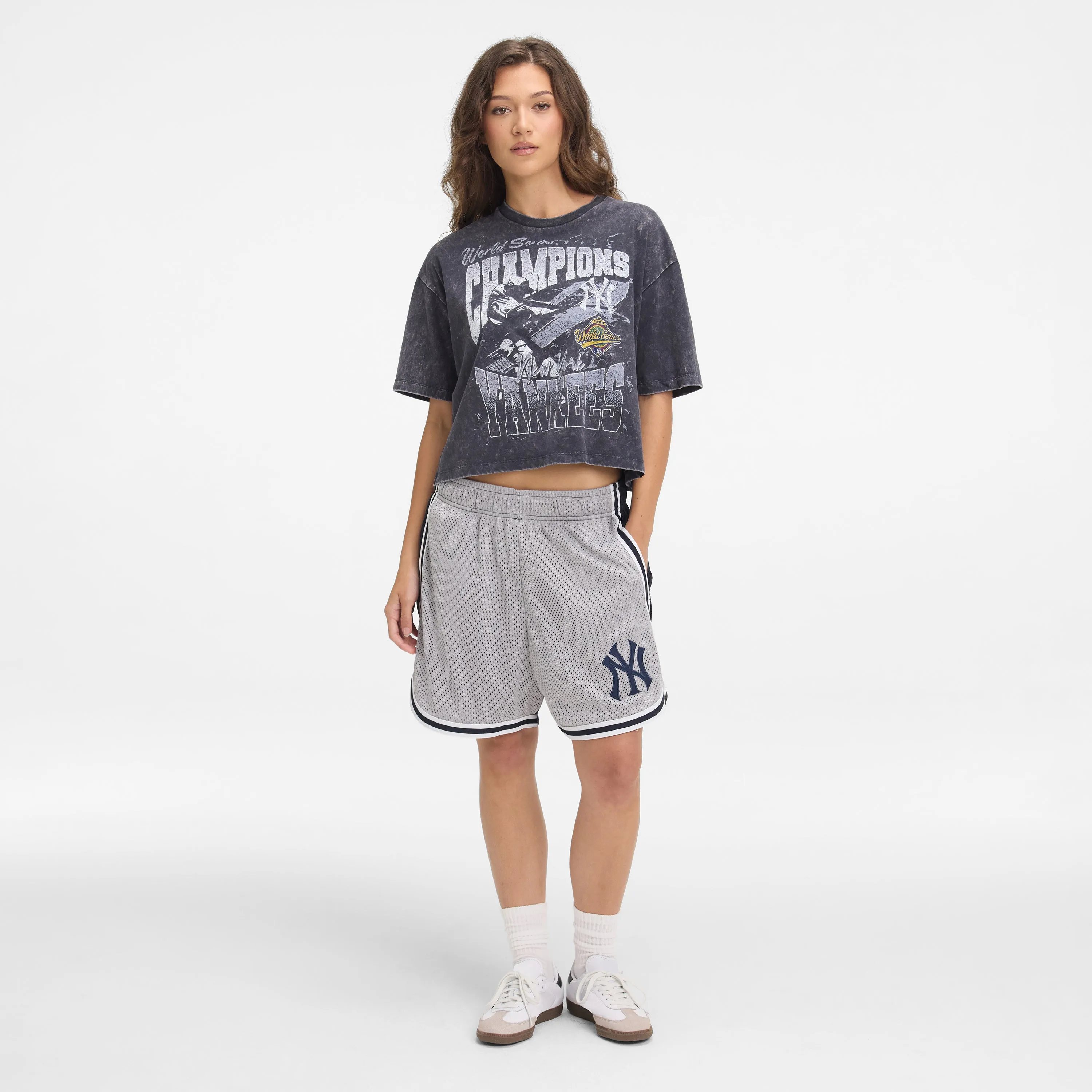 Philadelphia 76ers Sport Classics Women's Shorts sold by New Era product image thumbnail 5