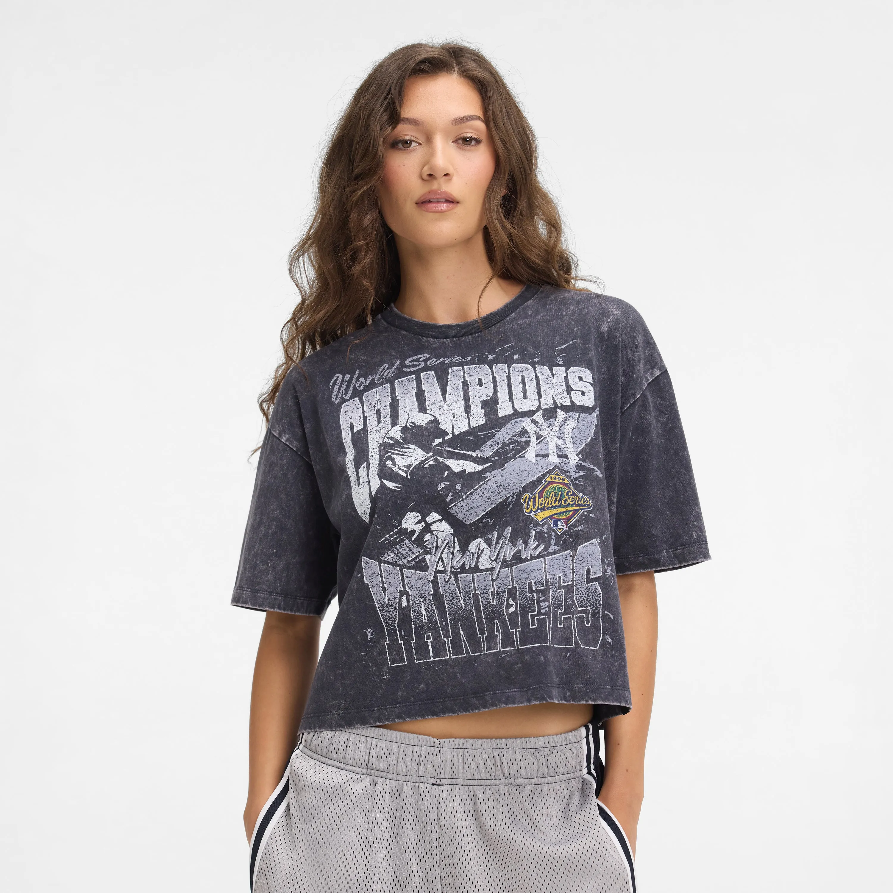 Atlanta Braves Sport Classics Women's Cropped T-Shirt sold by New Era product image thumbnail 2