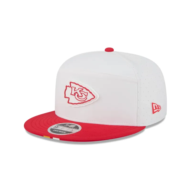 Kansas City Chiefs 2025 Training Split Panel 9FIFTY Snapback Hat sold by New Era