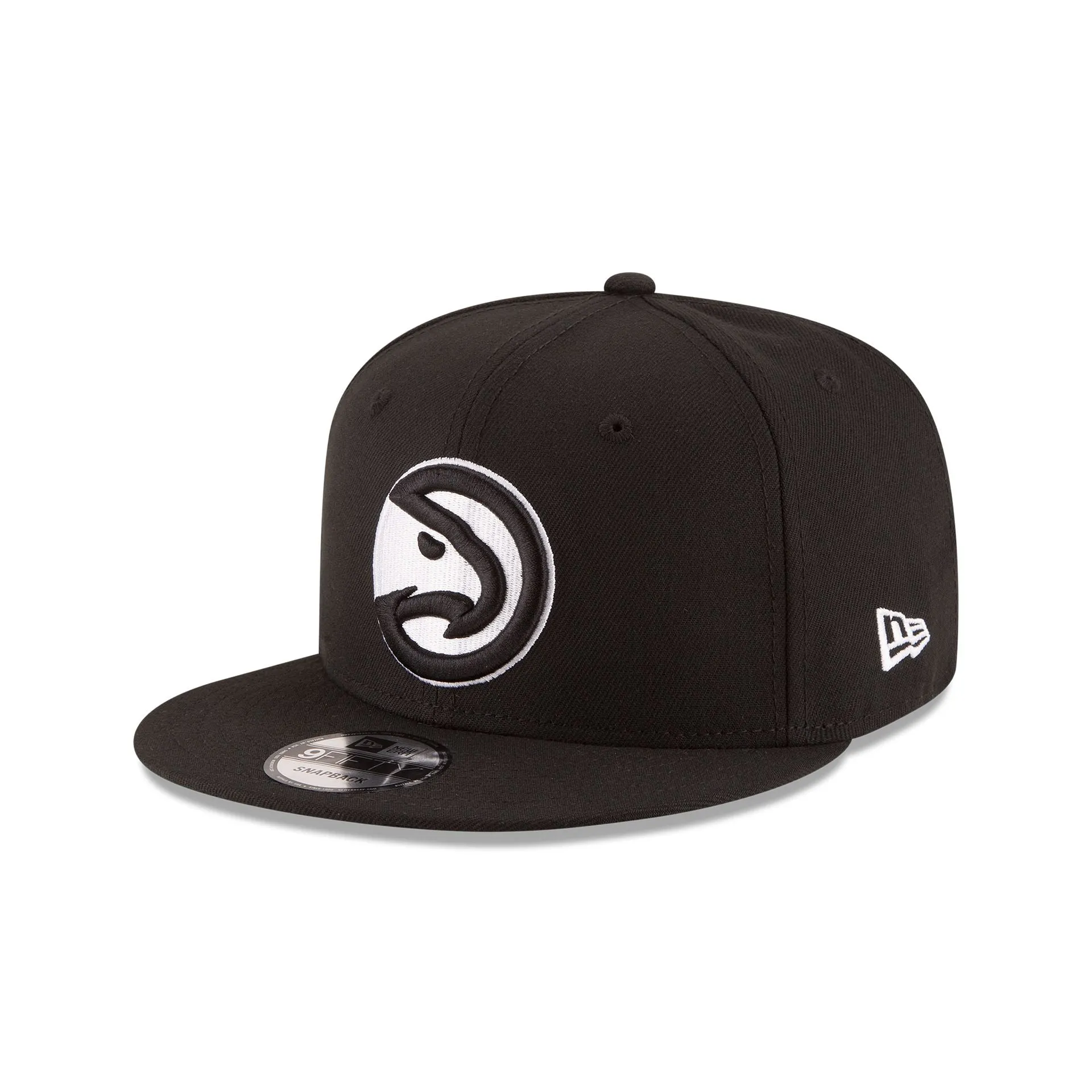 Atlanta Hawks Basic Black & White 9FIFTY Snapback Hat sold by New Era