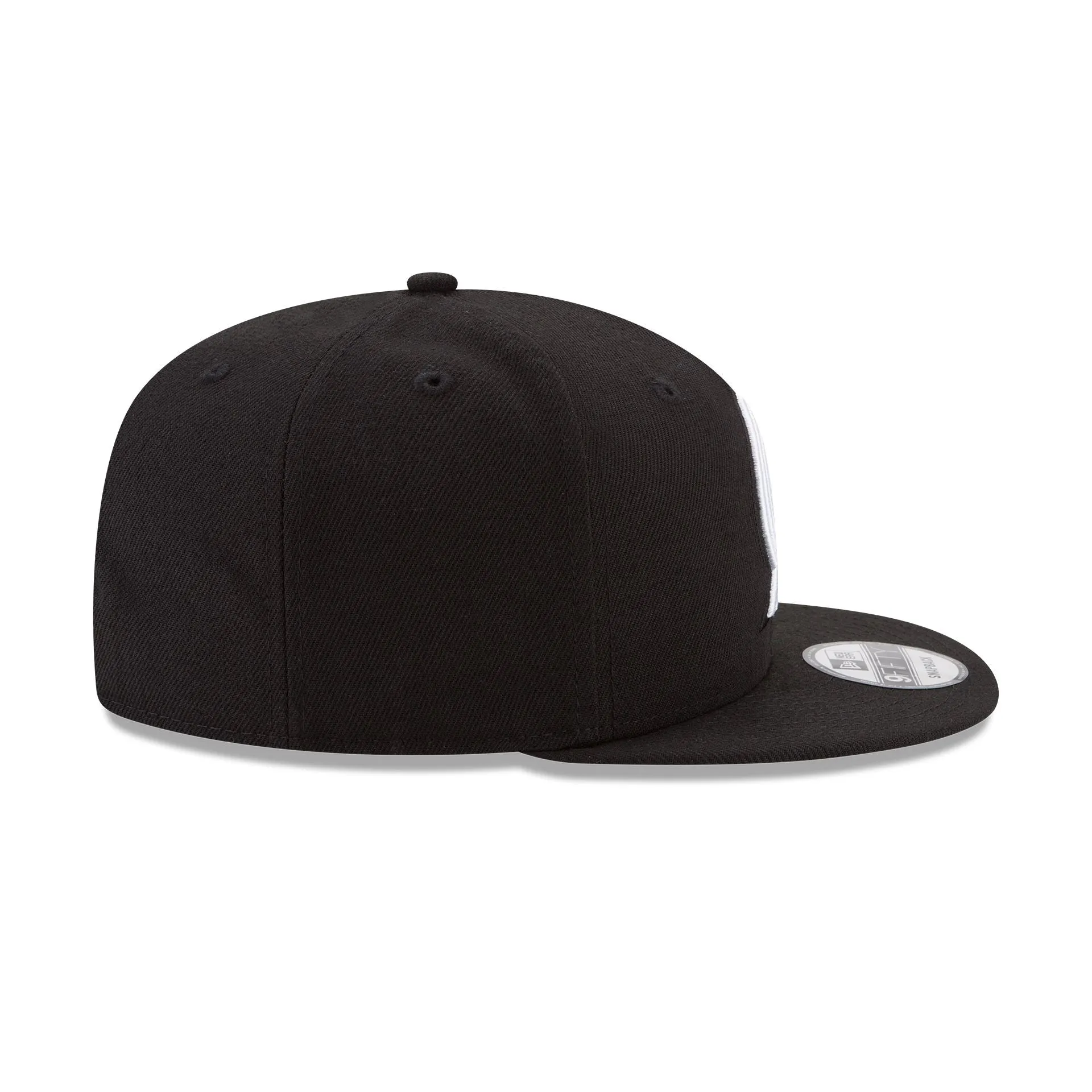 Portland Trail Blazers Basic Black & White 9FIFTY Snapback Hat sold by New Era product image thumbnail 5