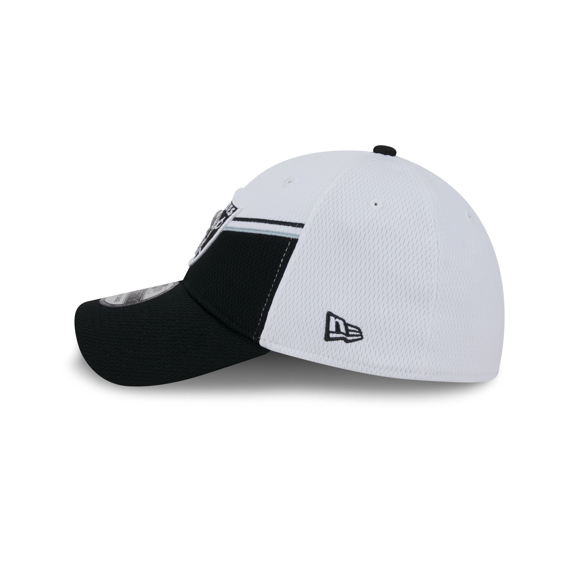 Las Vegas Raiders 2023 Sideline White 39THIRTY Stretch Fit Hat sold by New Era product image thumbnail 5
