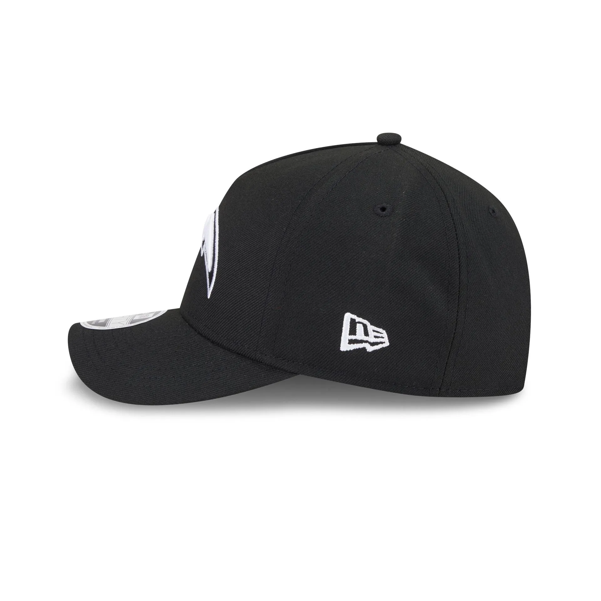 Los Angeles Chargers Black & White 9FORTY M-Crown A-Frame Snapback Hat sold by New Era product image thumbnail 4
