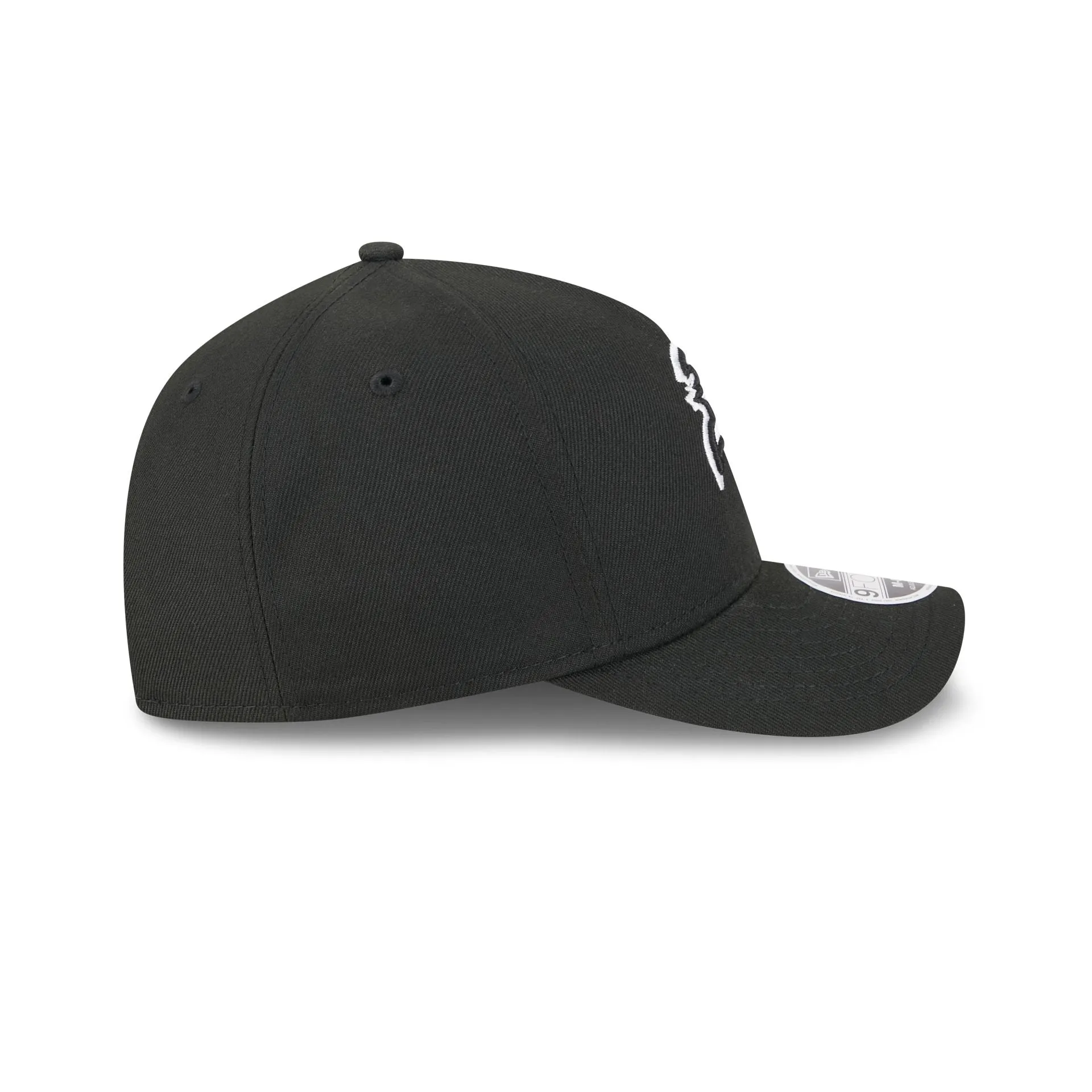 Tampa Bay Buccaneers Black & White 9FORTY M-Crown A-Frame Snapback Hat sold by New Era product image thumbnail 5