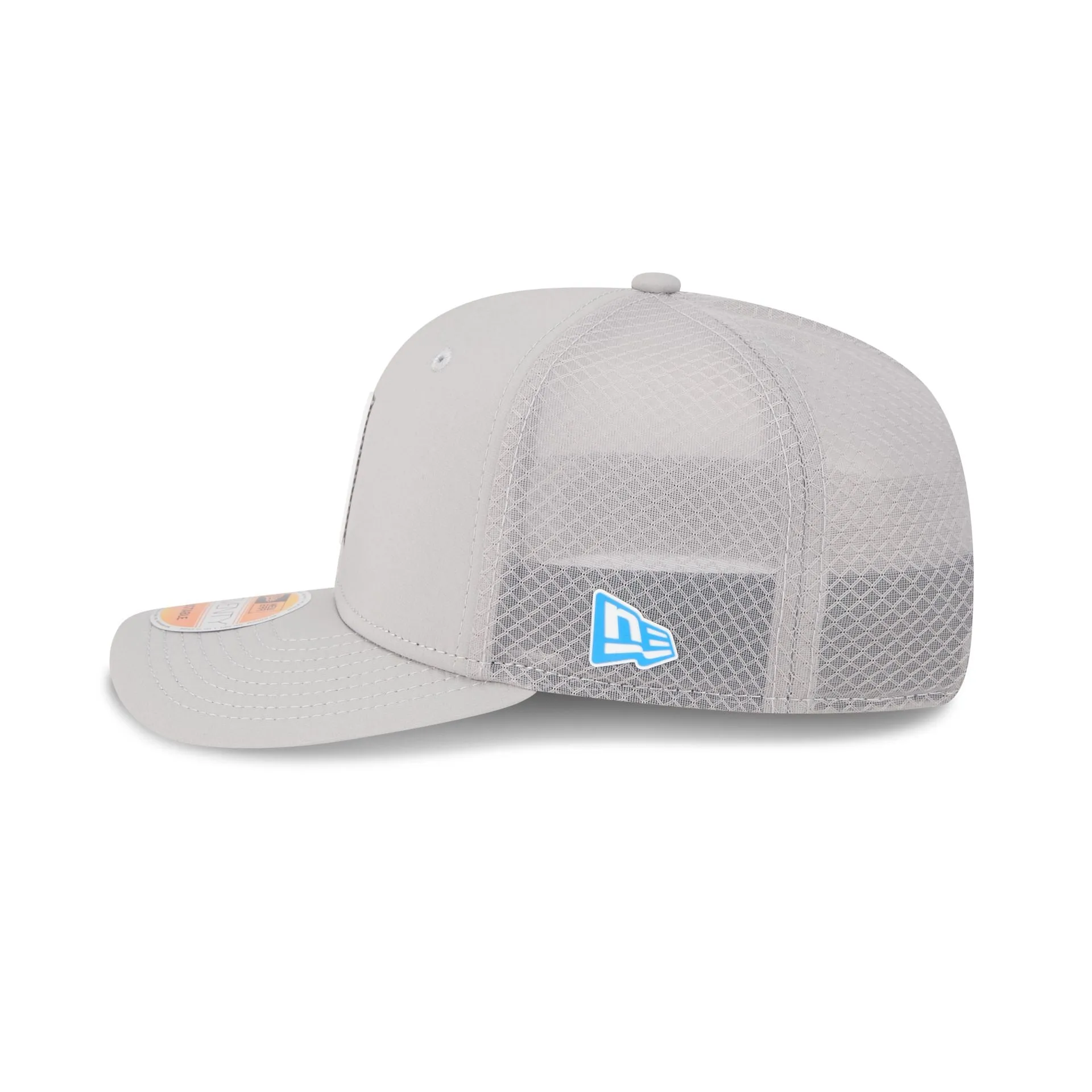 Los Angeles Chargers 2025 Sideline Hot Weather Gray 9SEVENTY Trucker Hat sold by New Era product image thumbnail 4