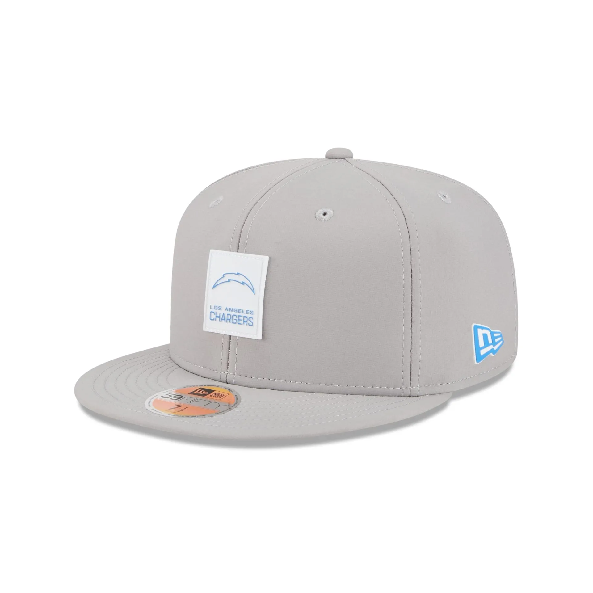 Los Angeles Chargers 2025 Sideline Hot Weather Gray 59FIFTY Fitted Hat sold by New Era
