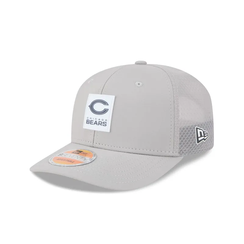 Chicago Bears 2025 Sideline Hot Weather Gray 9SEVENTY Trucker Hat sold by New Era