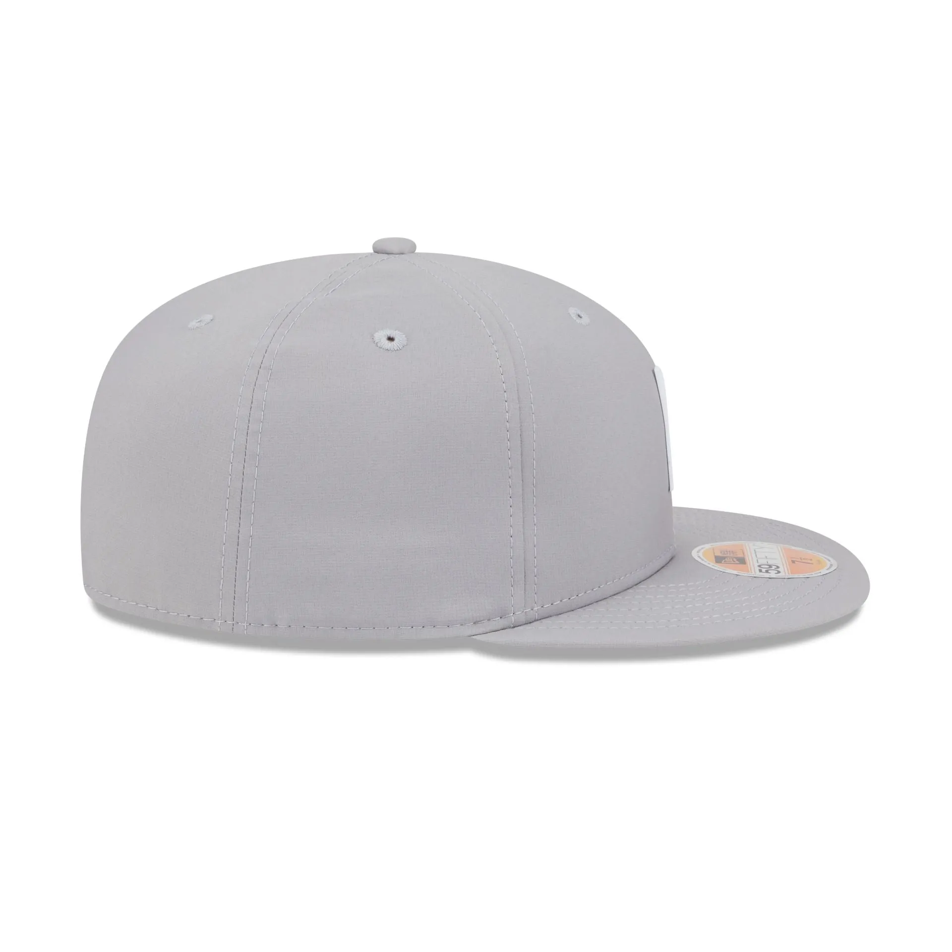 Tampa Bay Buccaneers 2025 Sideline Hot Weather Gray 59FIFTY Fitted Hat sold by New Era product image thumbnail 5